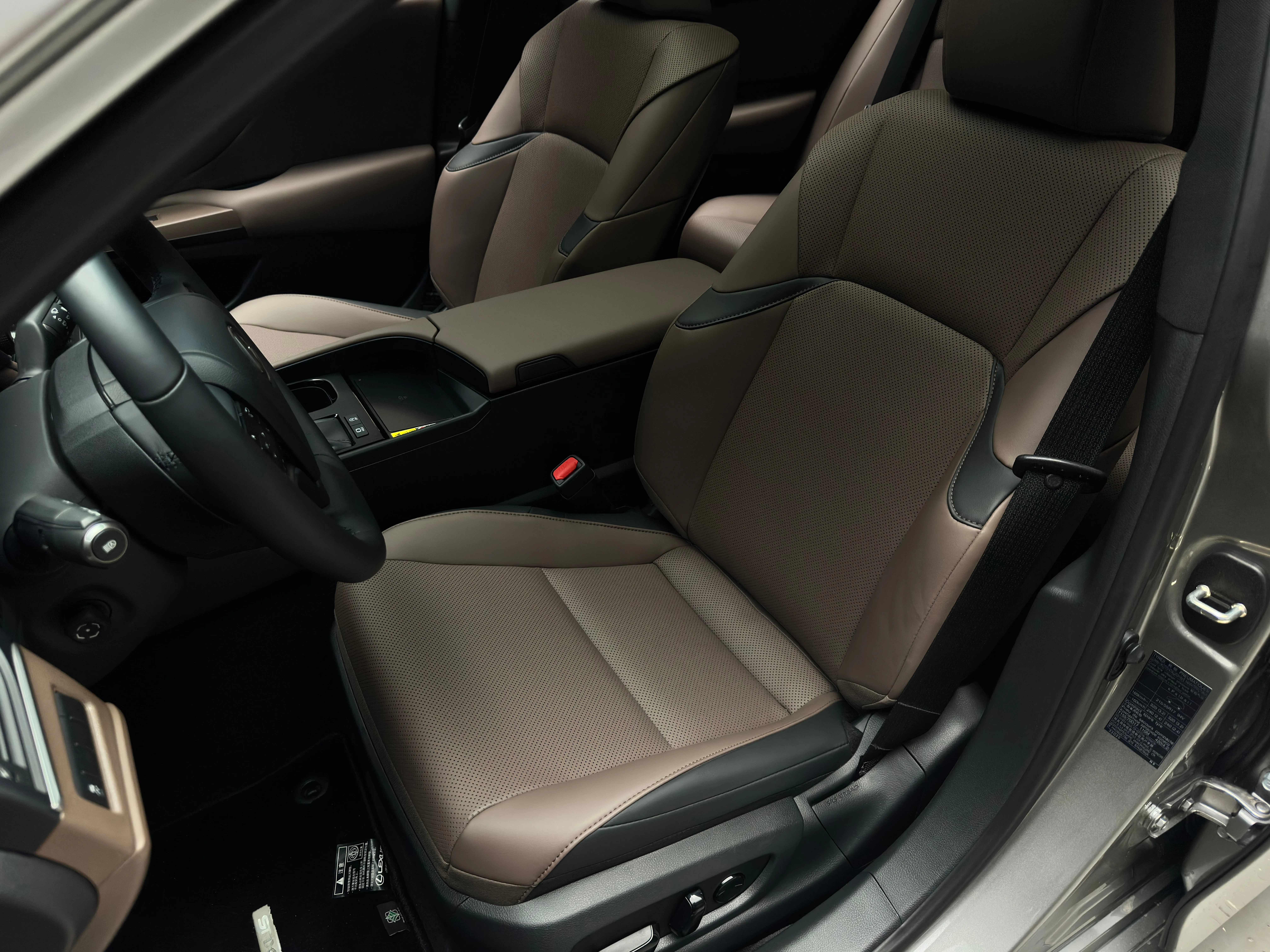Lexus ES 2025 14