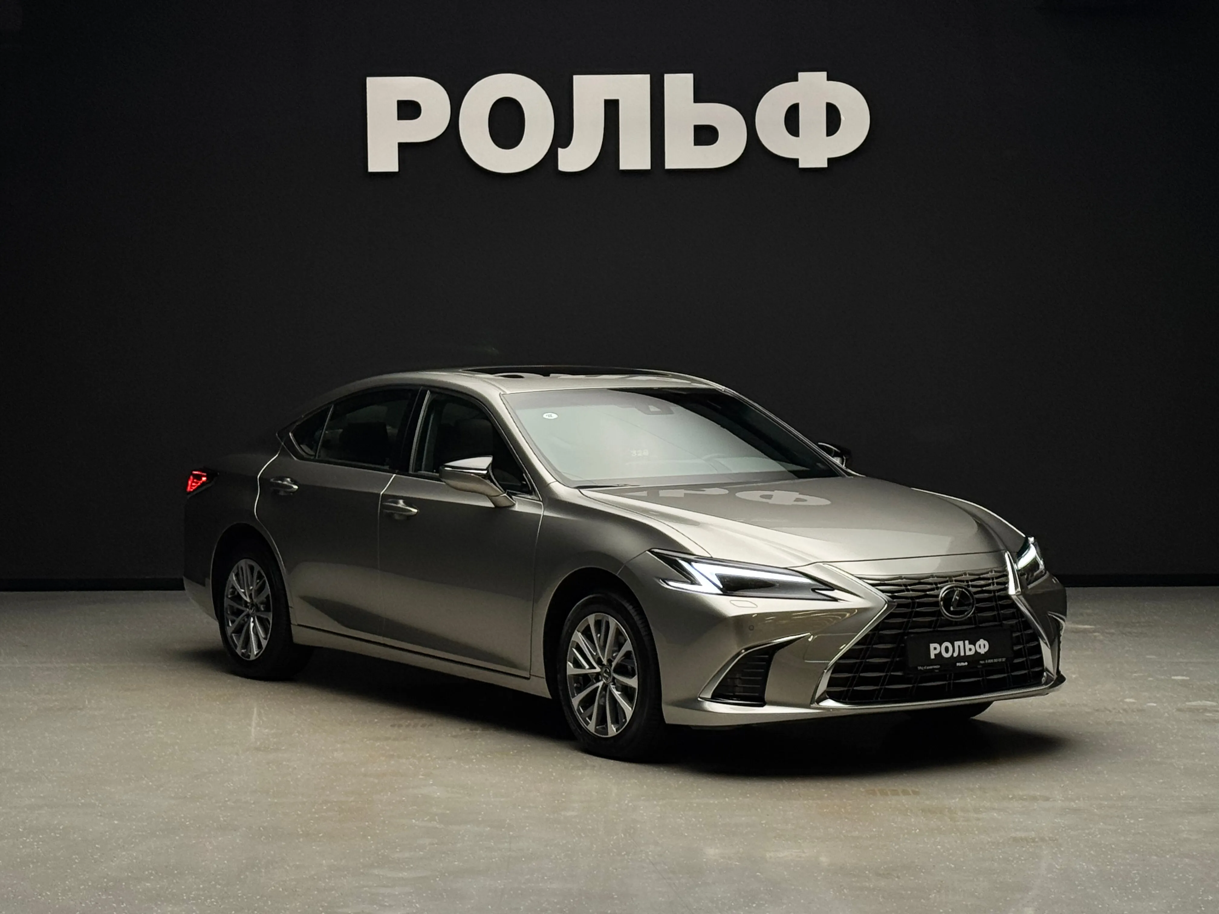 Lexus ES