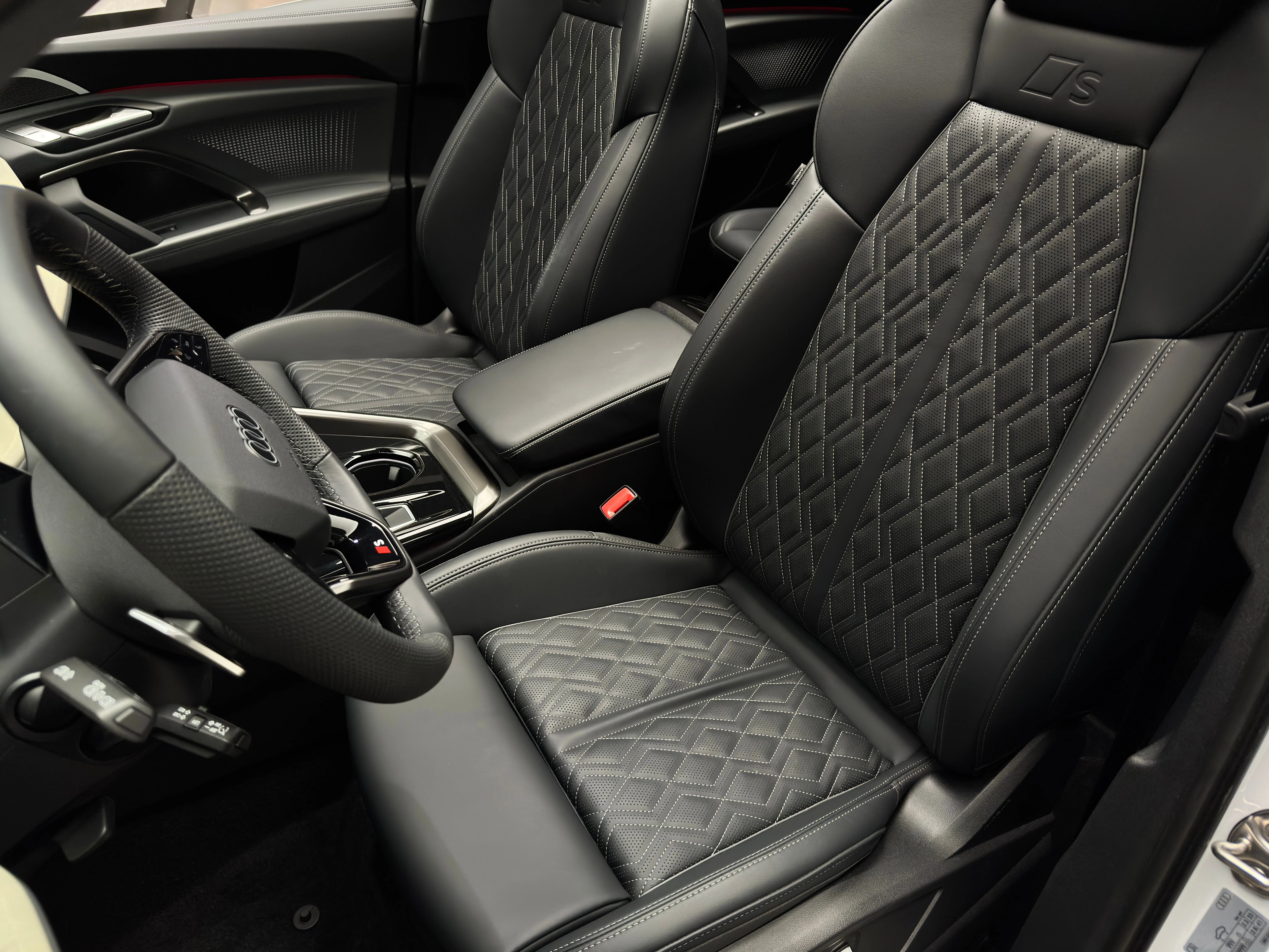 Audi Q5L 2025 14