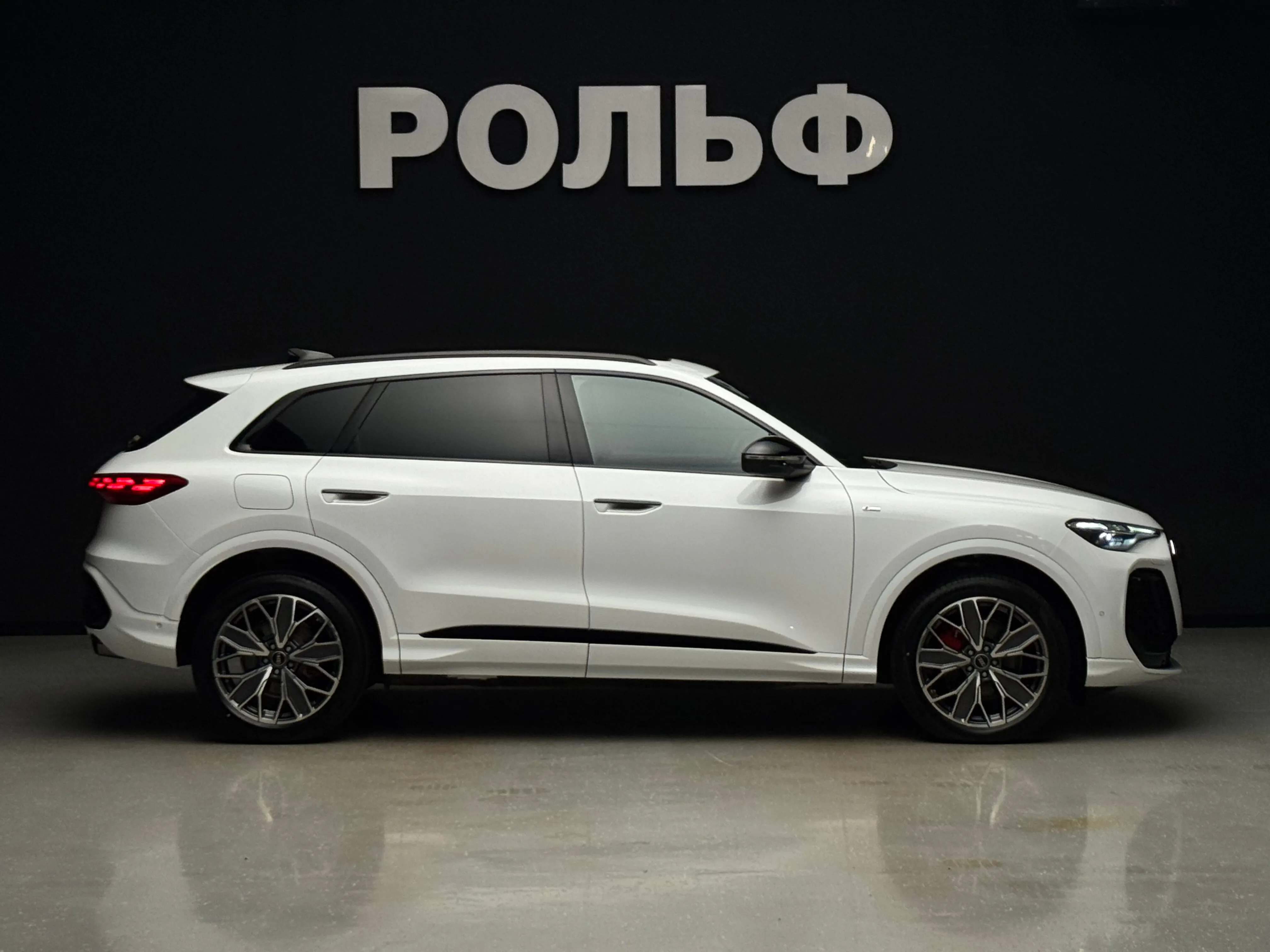 Audi Q5L 2025 5