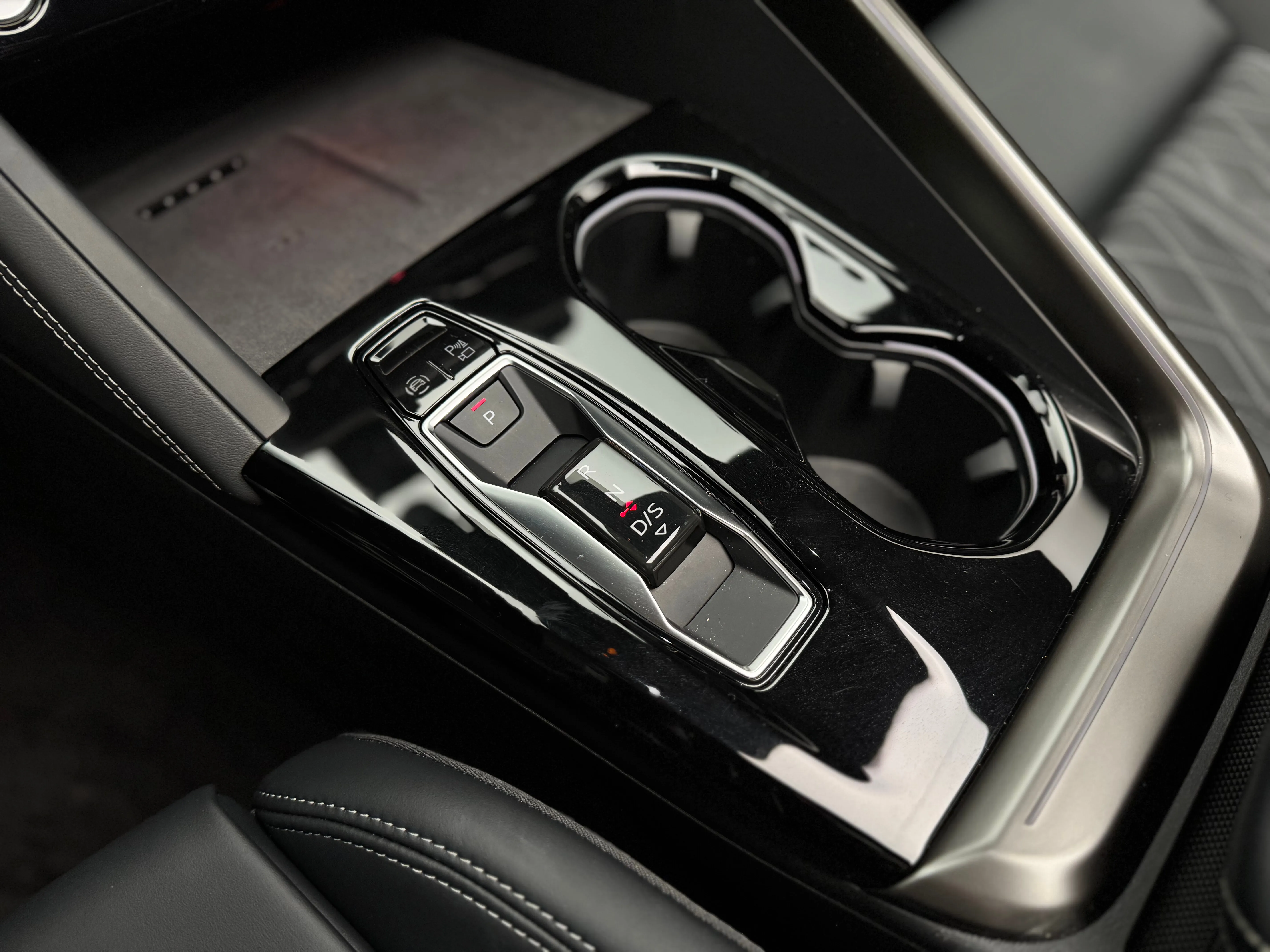 Audi Q5L 2025 18