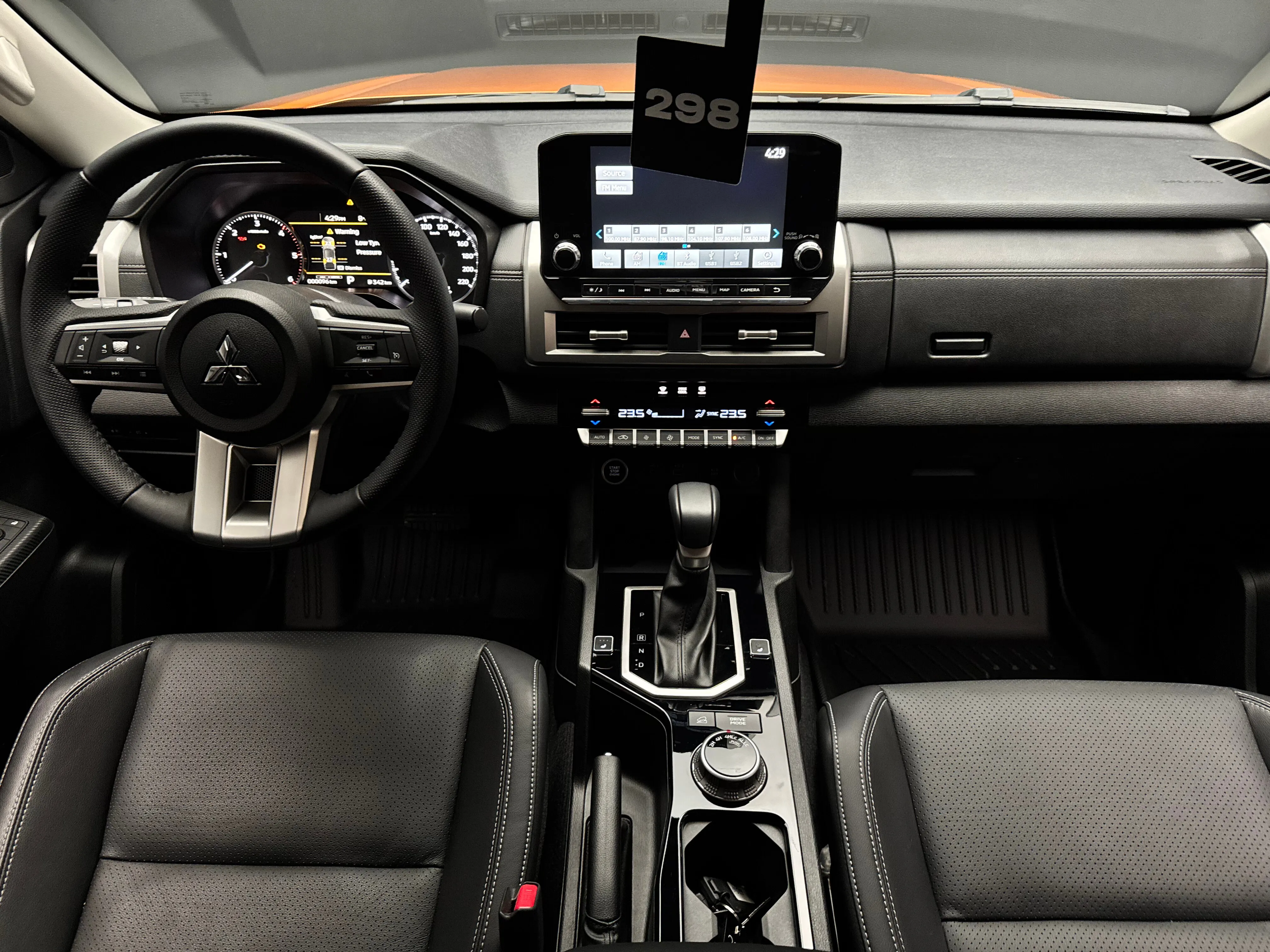 Mitsubishi L200 2024 10