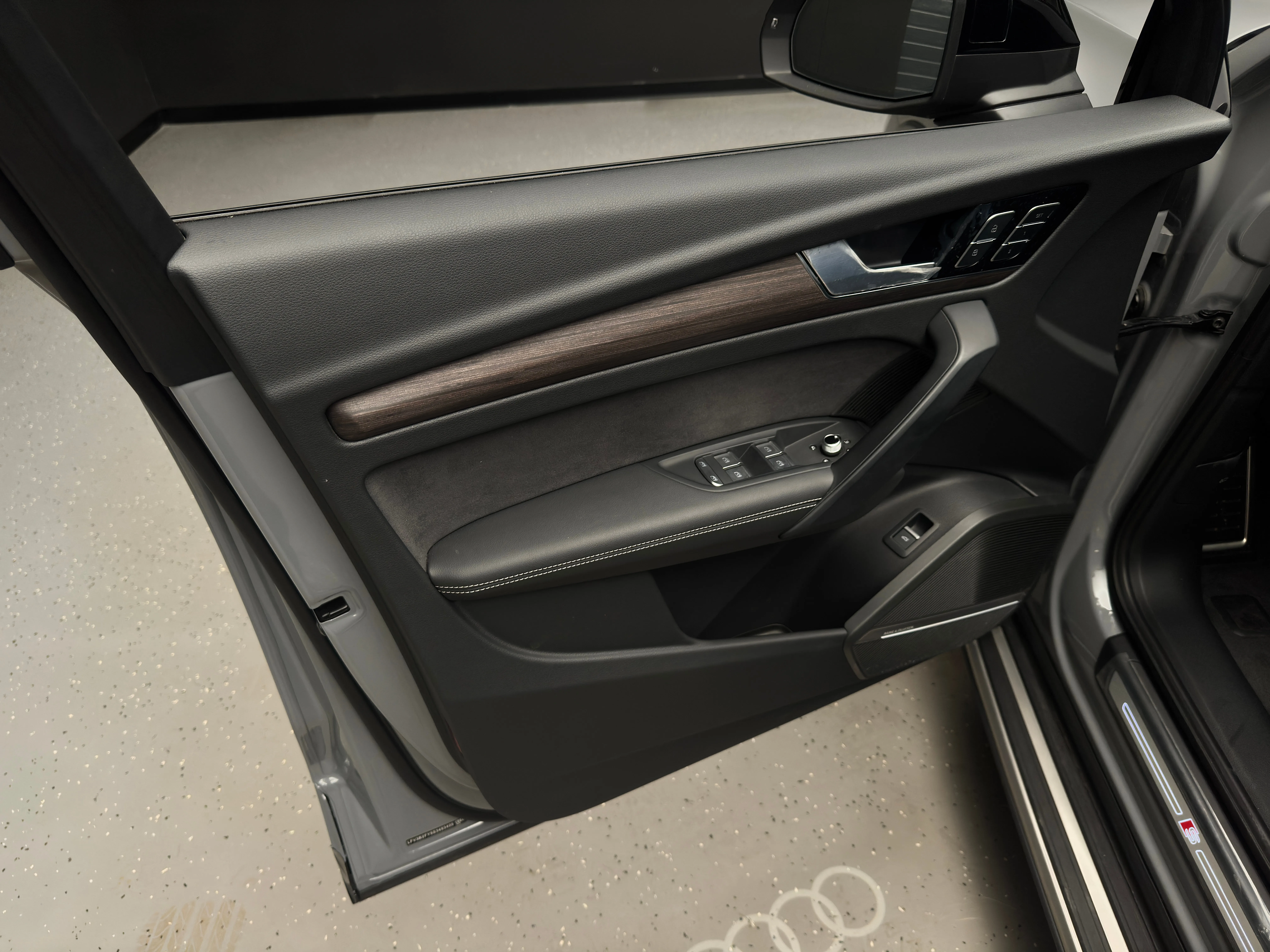 Audi Q5L 2025 14