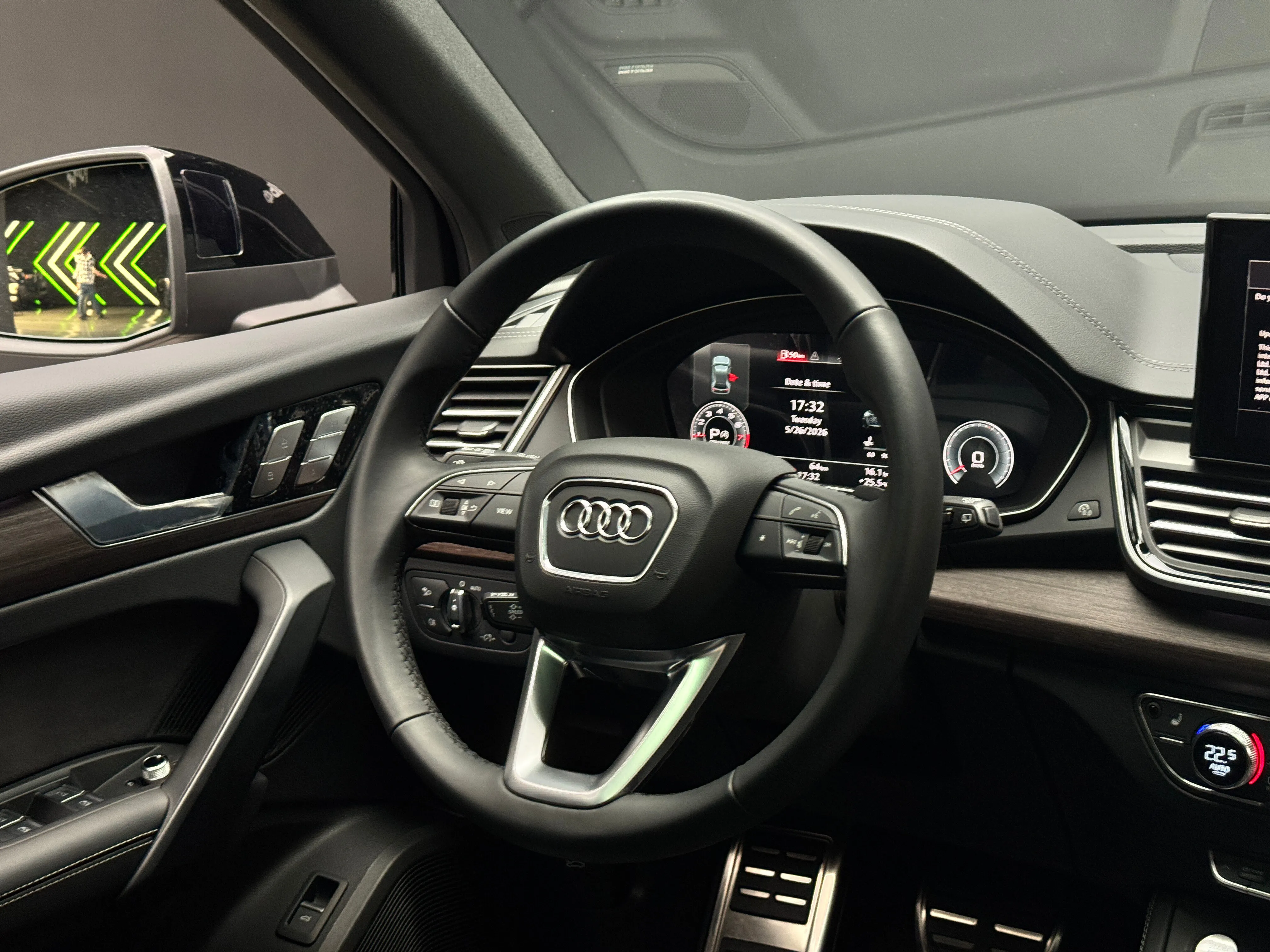 Audi Q5L 2025 11