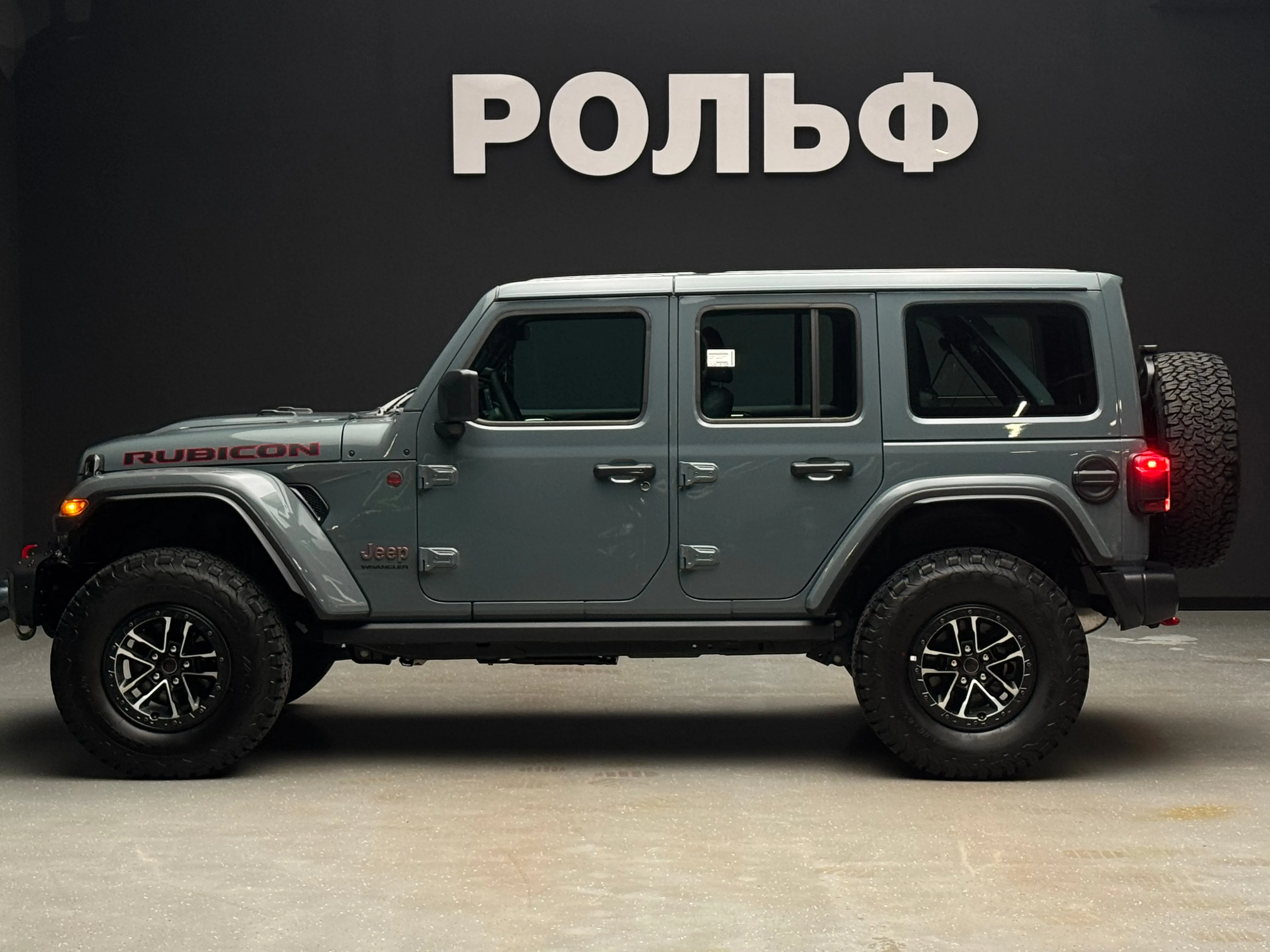 Jeep Wrangler 2025 6