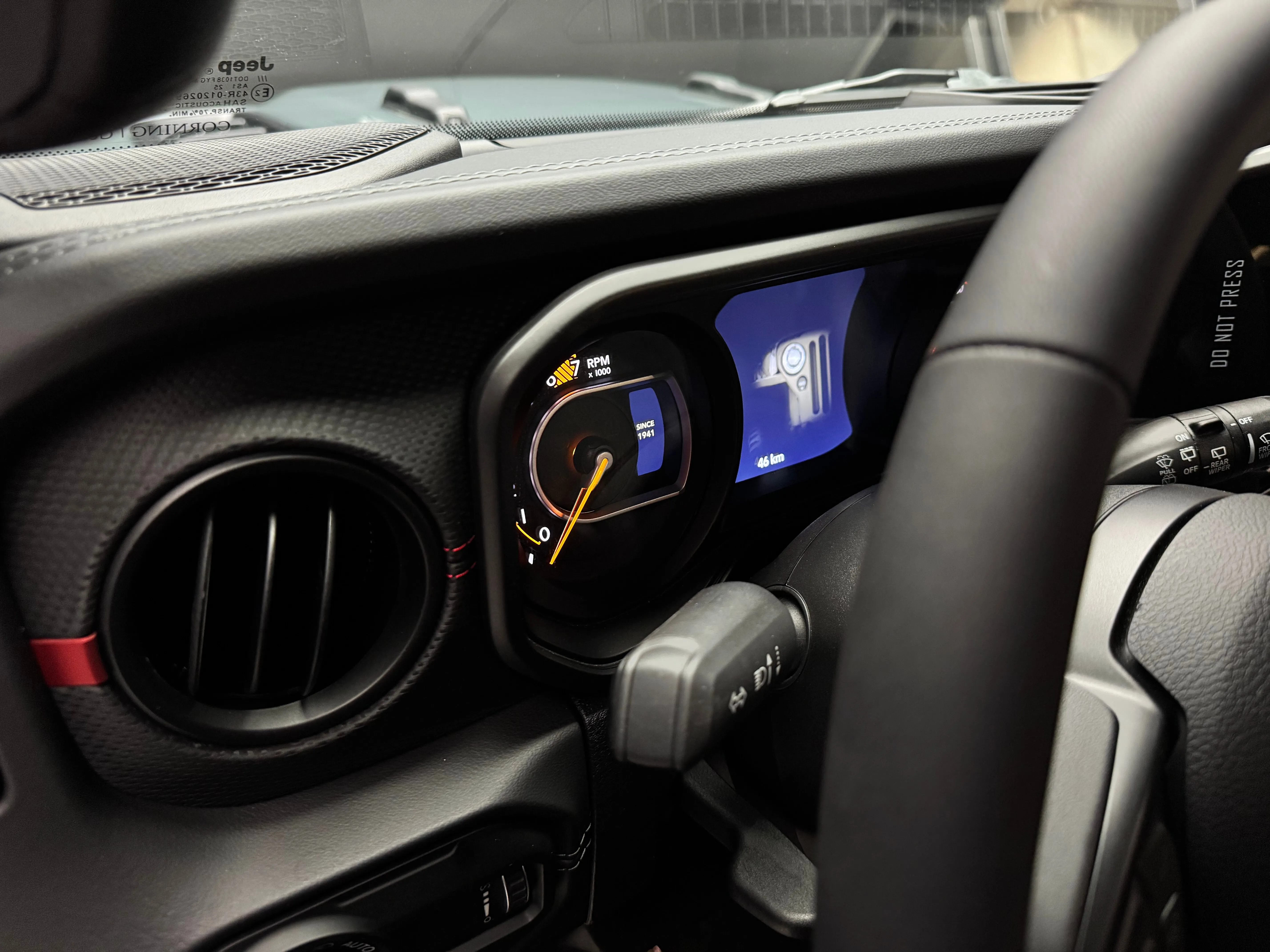 Jeep Wrangler 2025 16