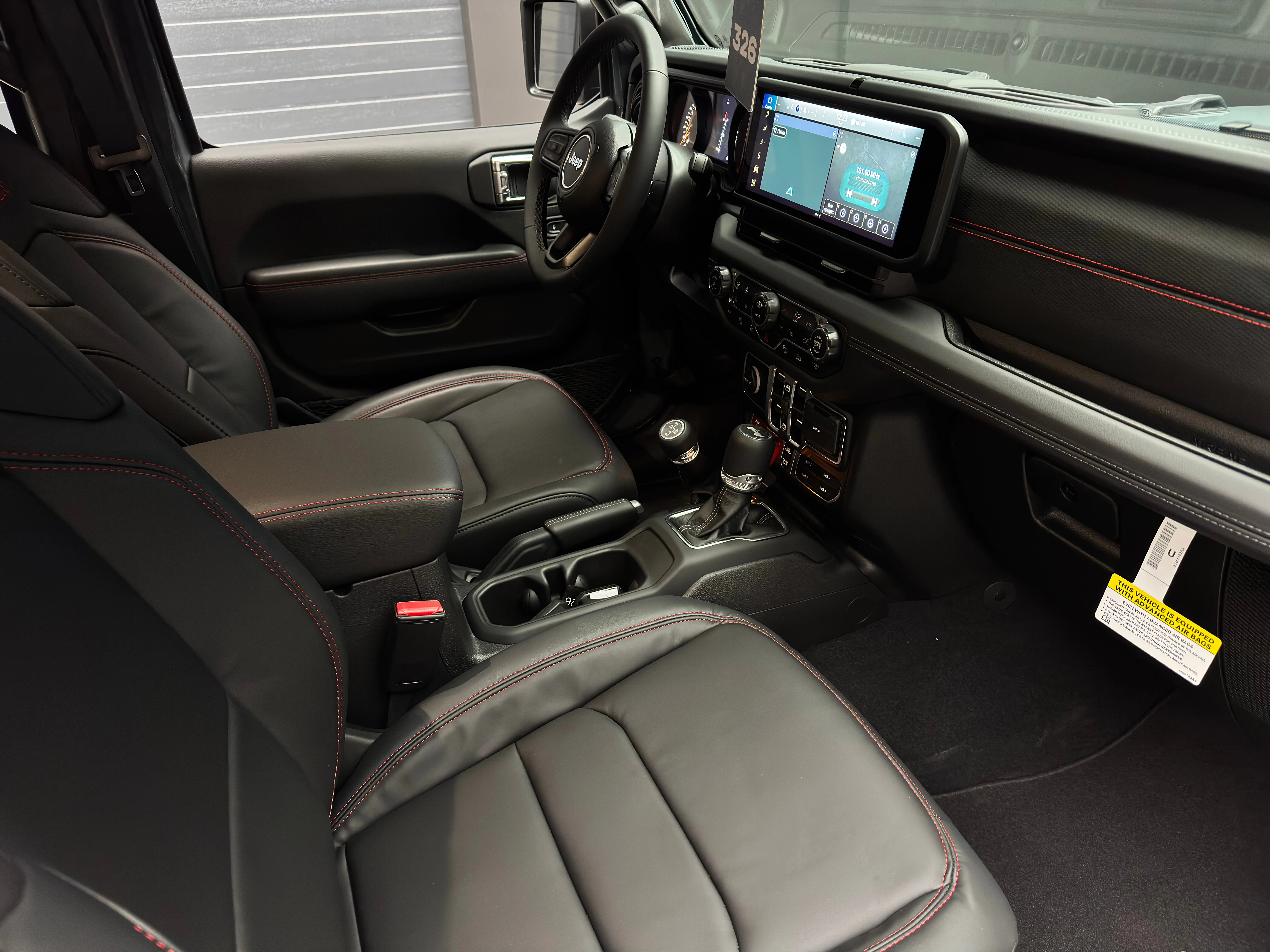 Jeep Wrangler 2025 10