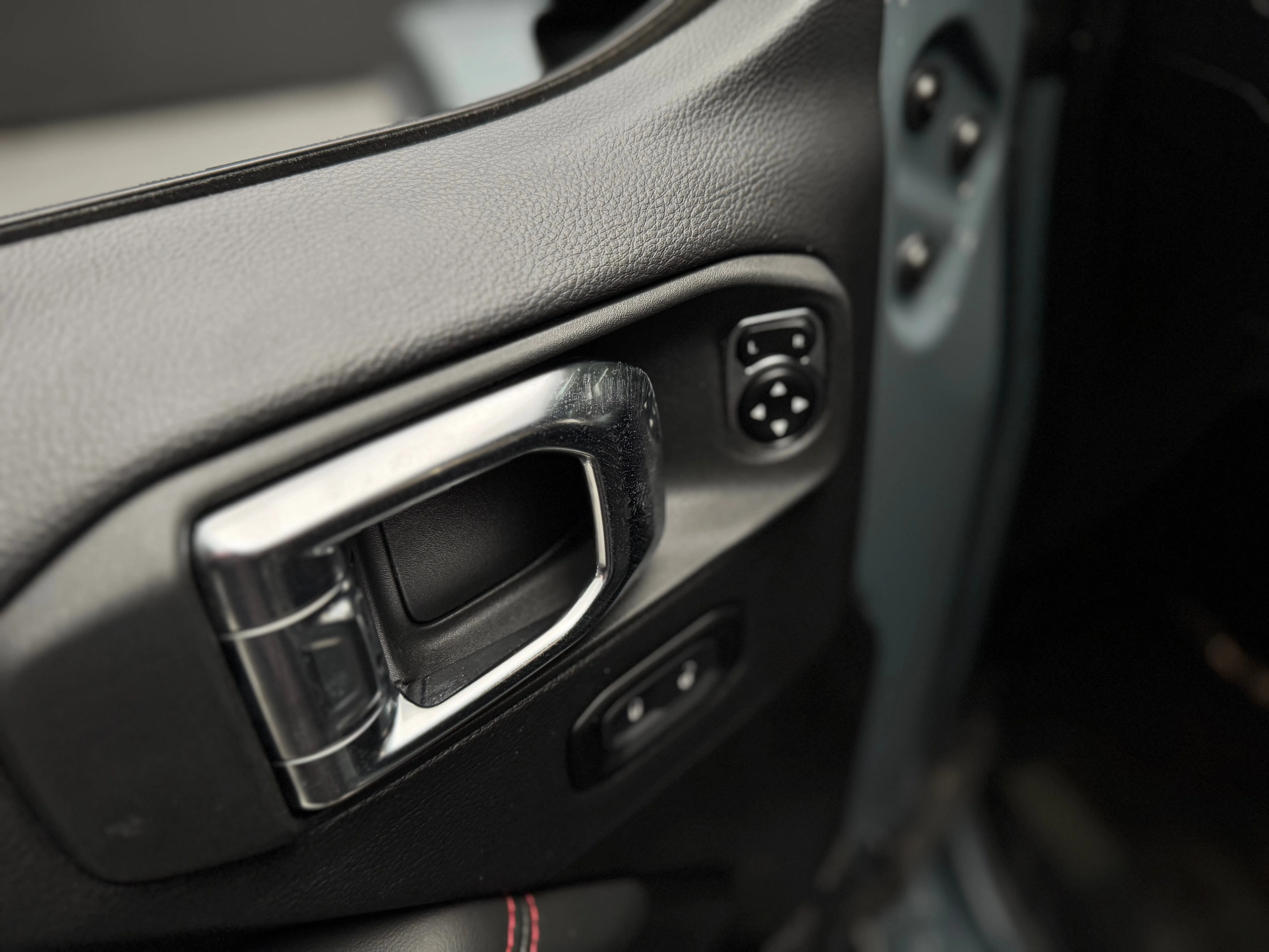 Jeep Wrangler 2025 14