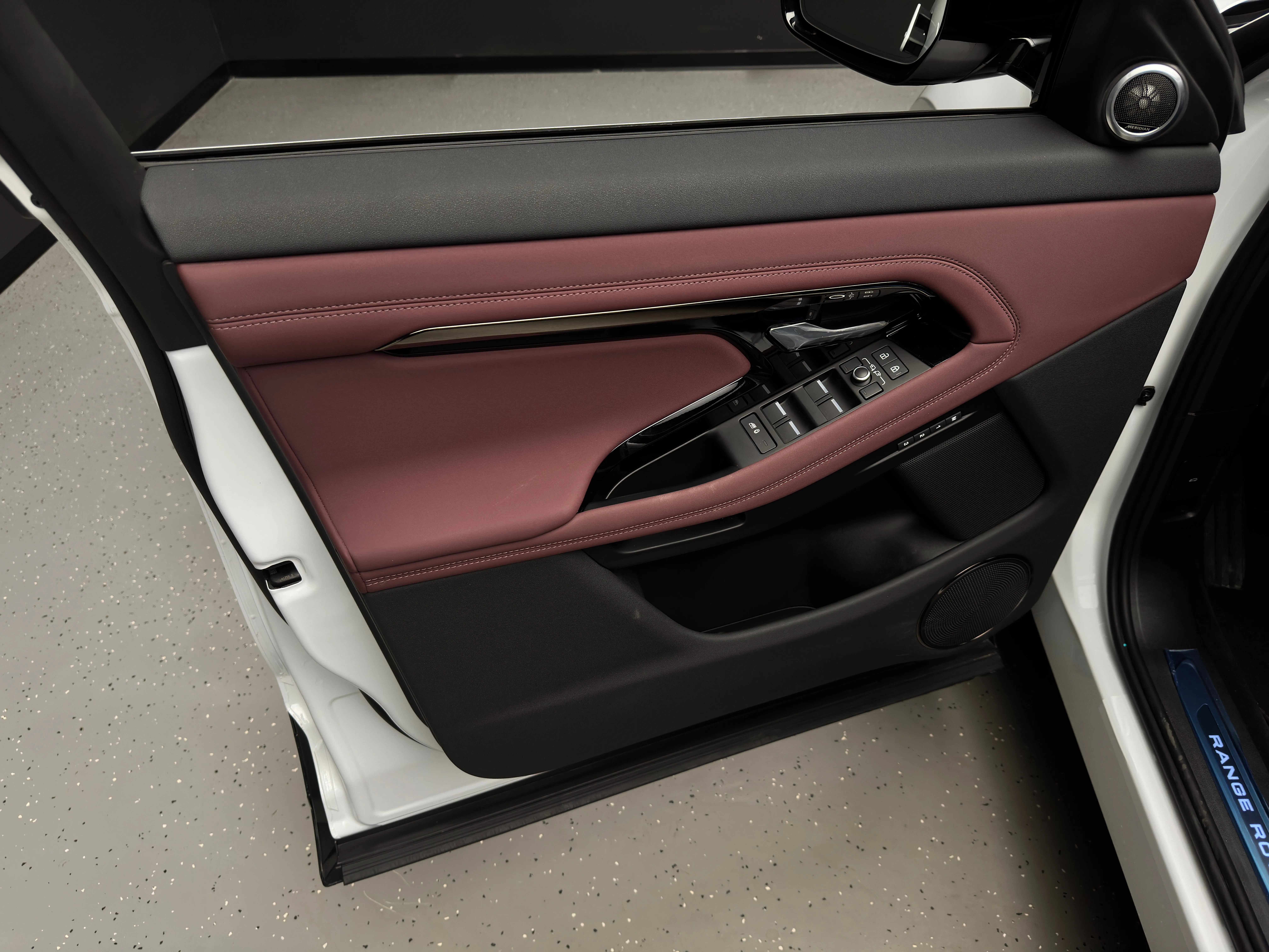 Land Rover Range Rover Evoque 2025 15