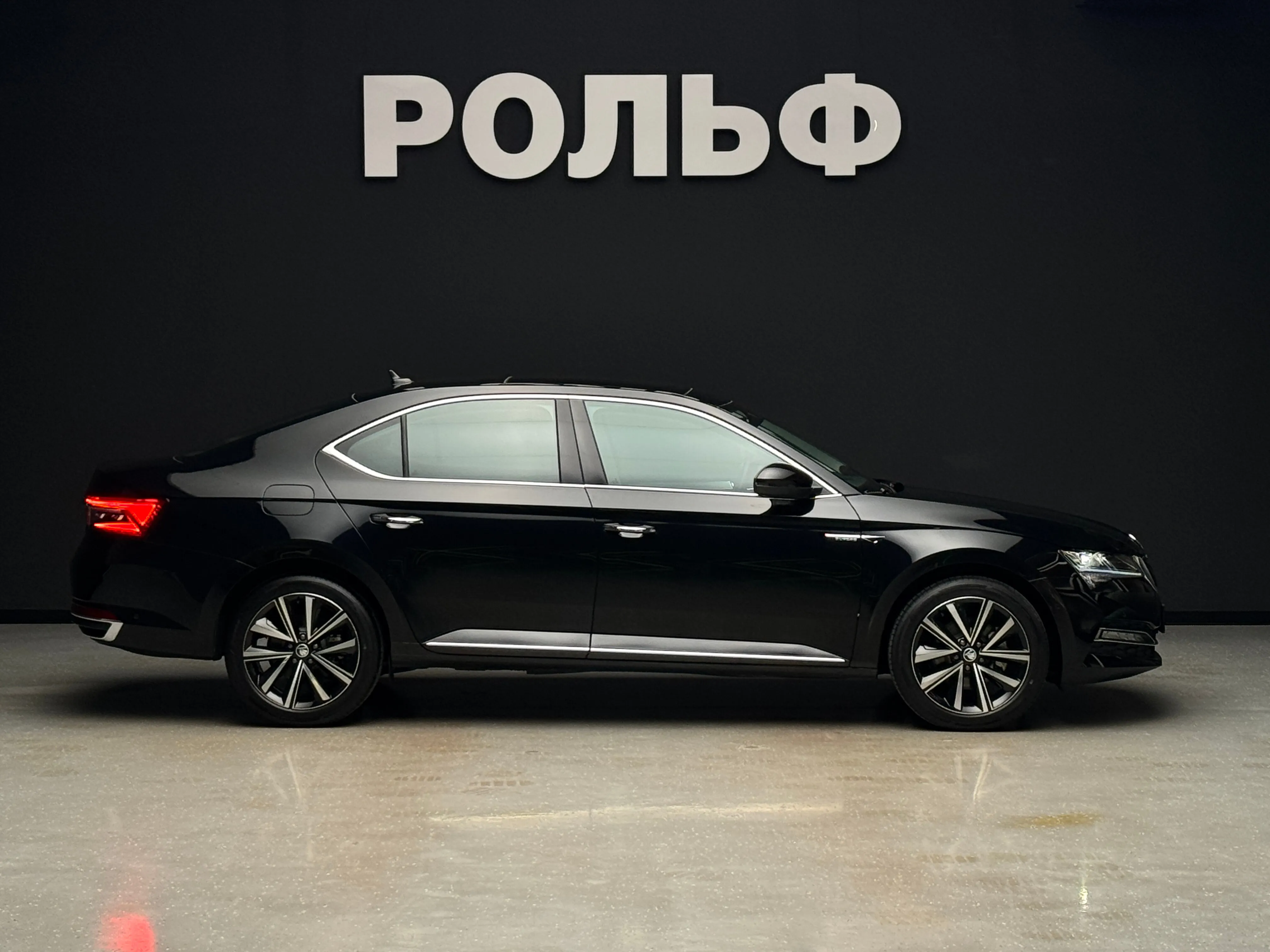Skoda Superb 2025 5