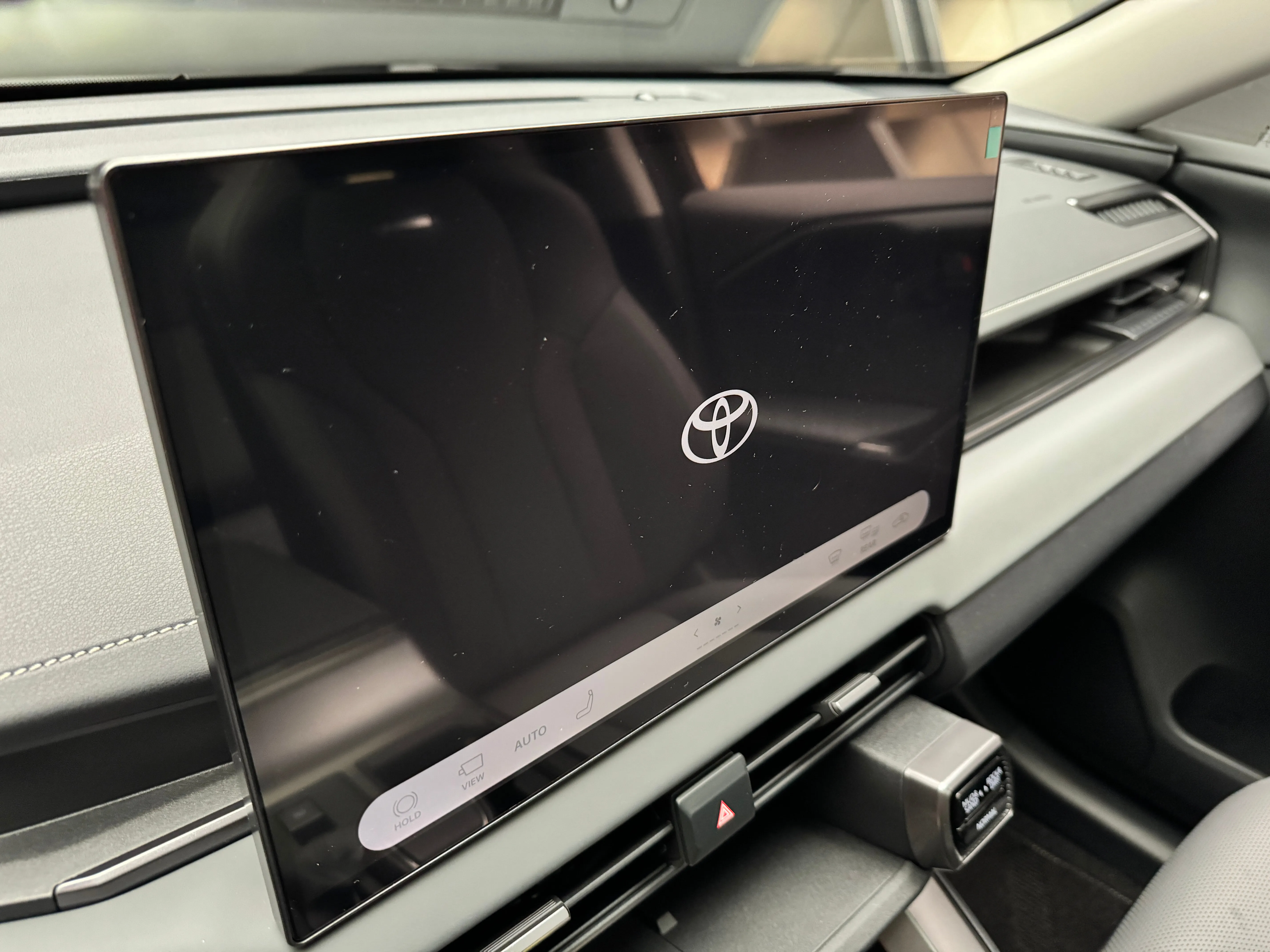 Toyota RAV4 2026 21