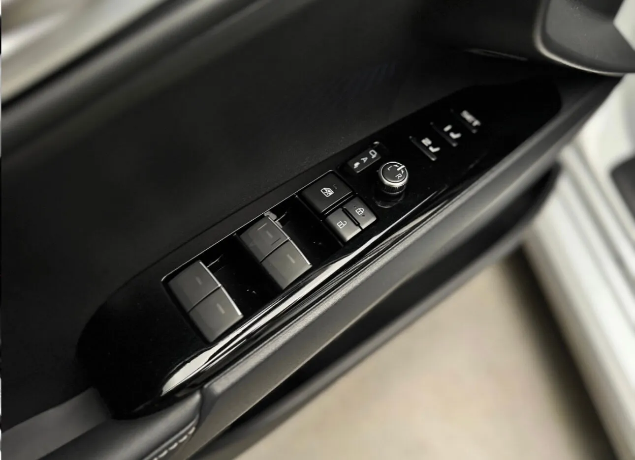 Toyota Camry 2025 16