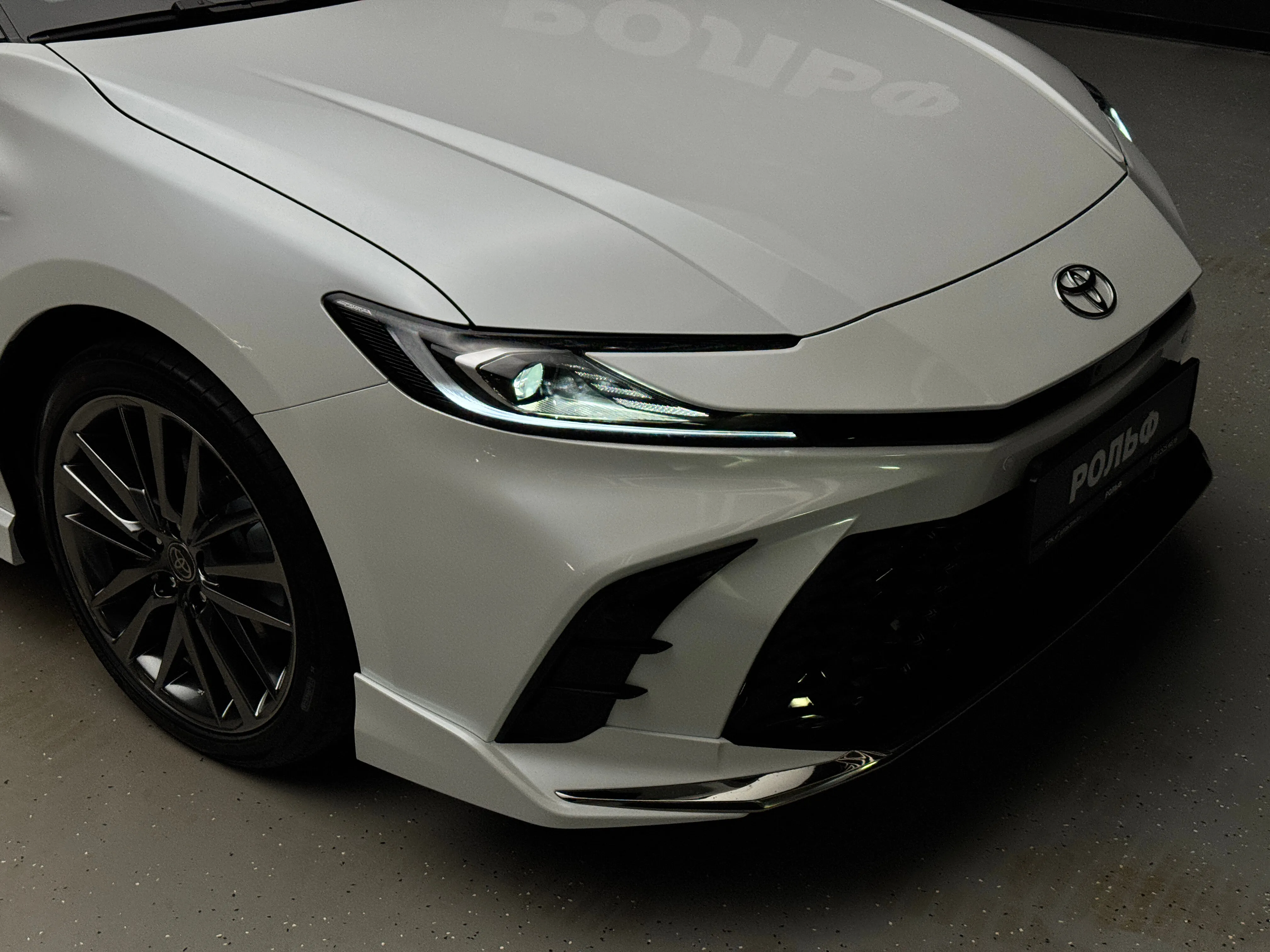 Toyota Camry 2025 8