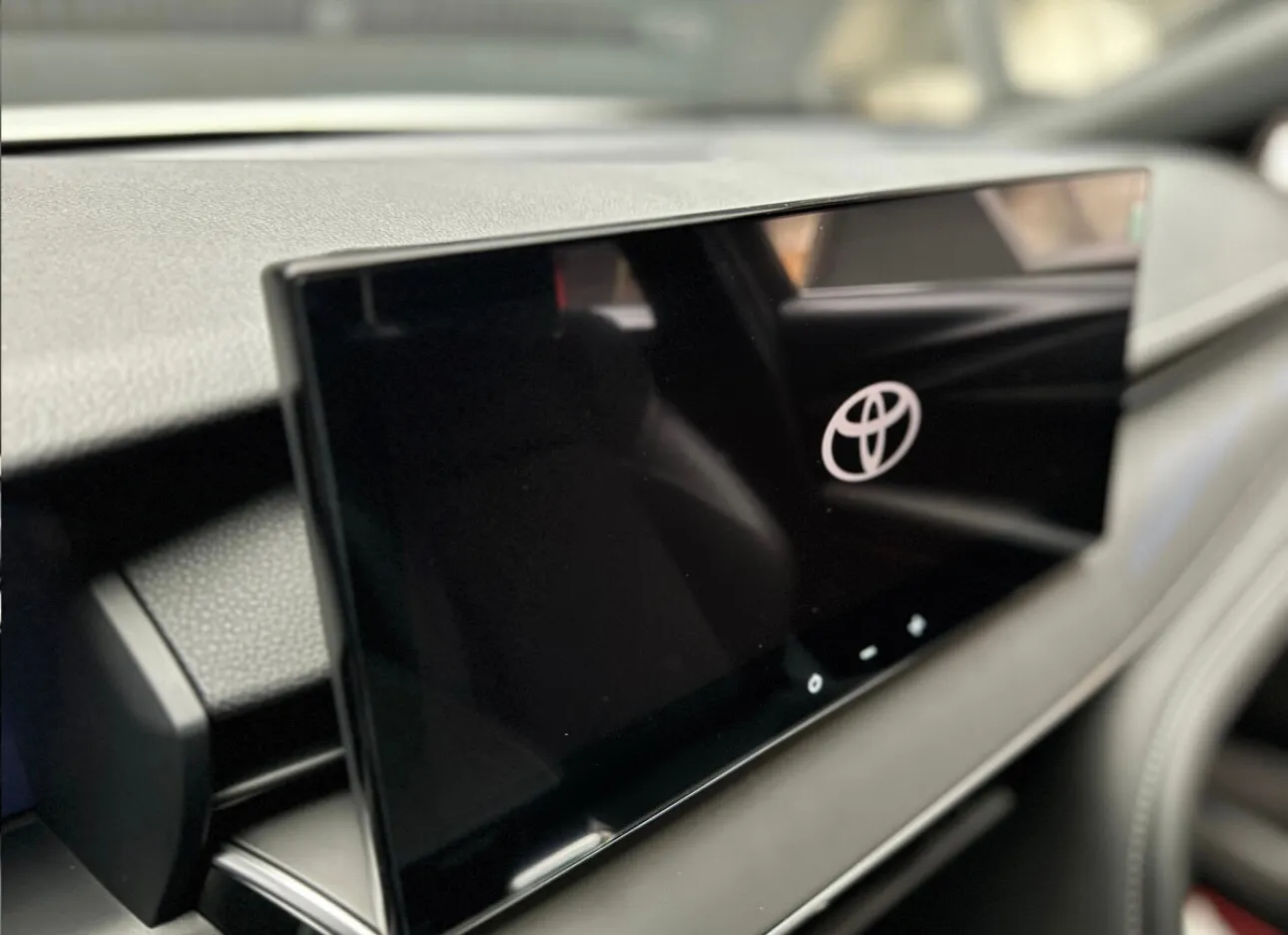 Toyota Camry 2025 19