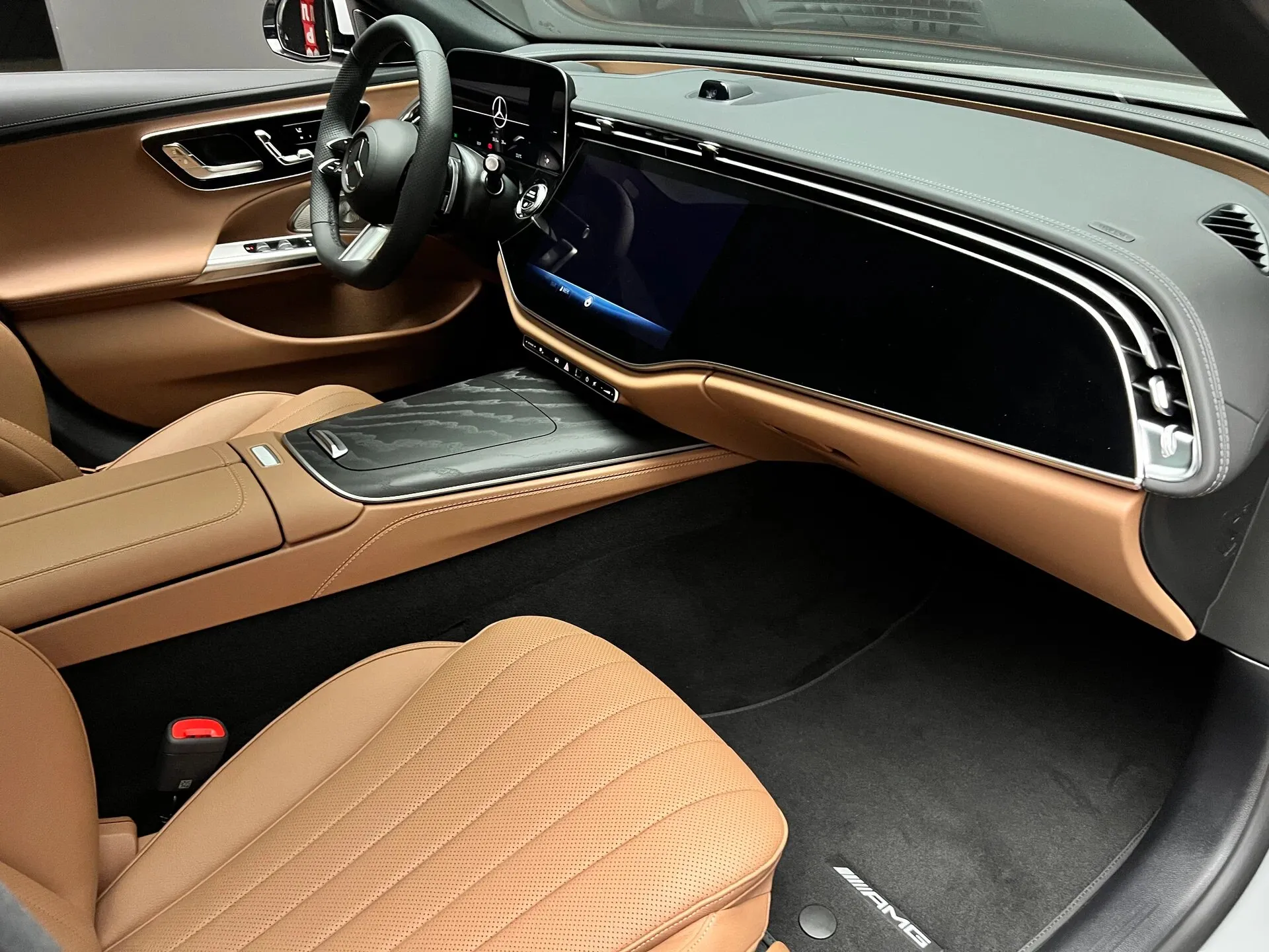 Mercedes-Benz E-класс 2025 17