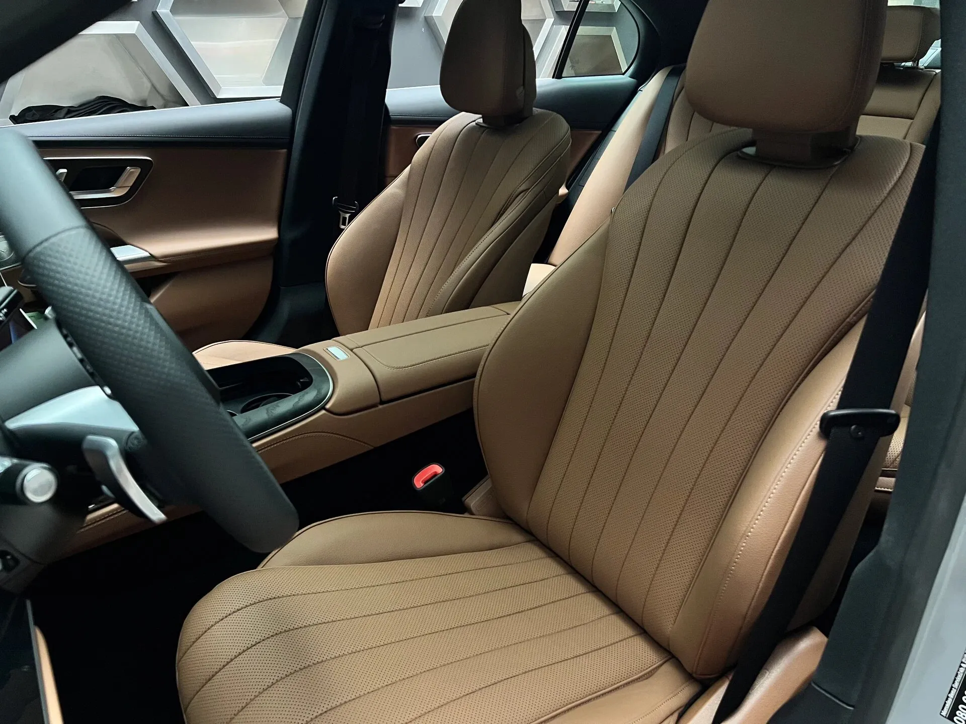 Mercedes-Benz E-класс 2025 9