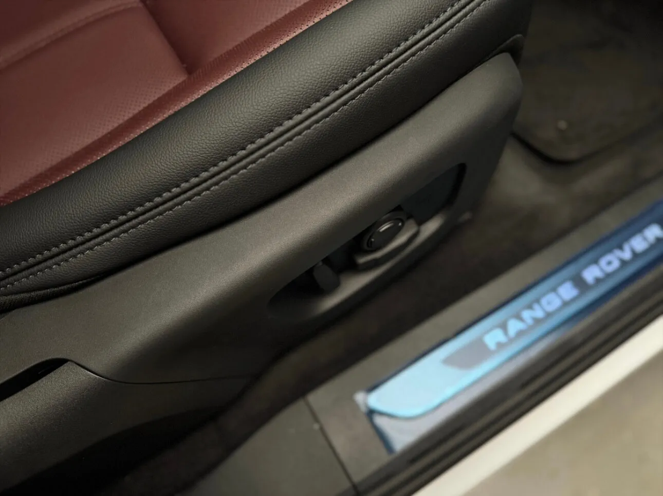 Land Rover Range Rover Evoque 2025 27