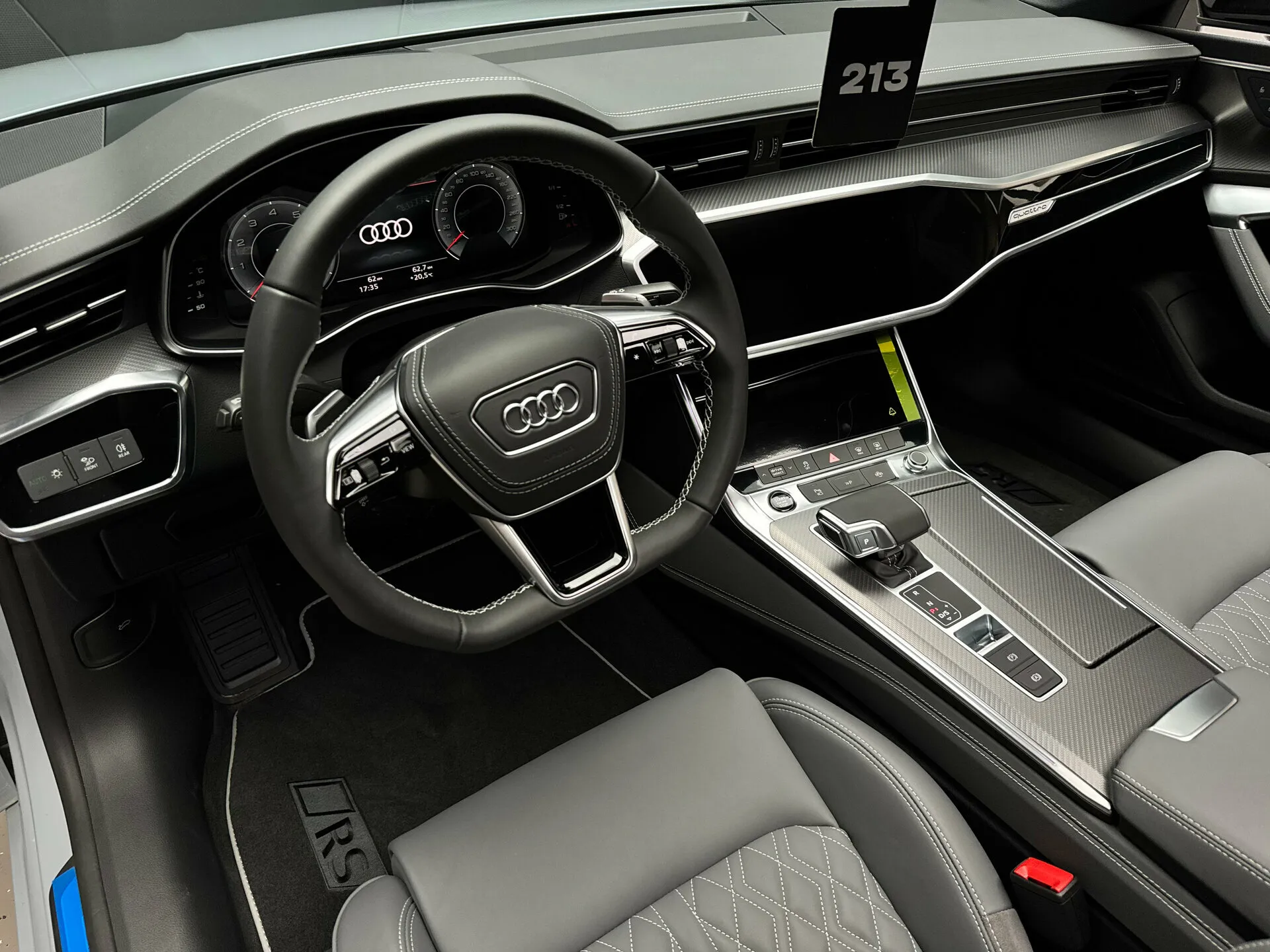 Audi A7L 2024 12