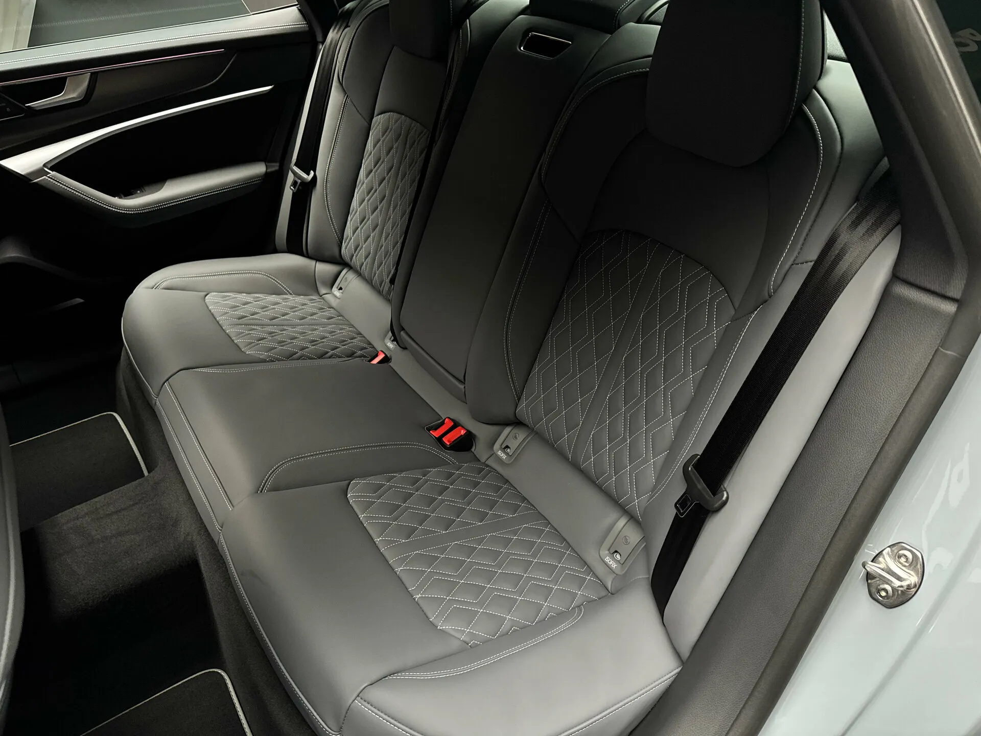 Audi A7L 2024 29
