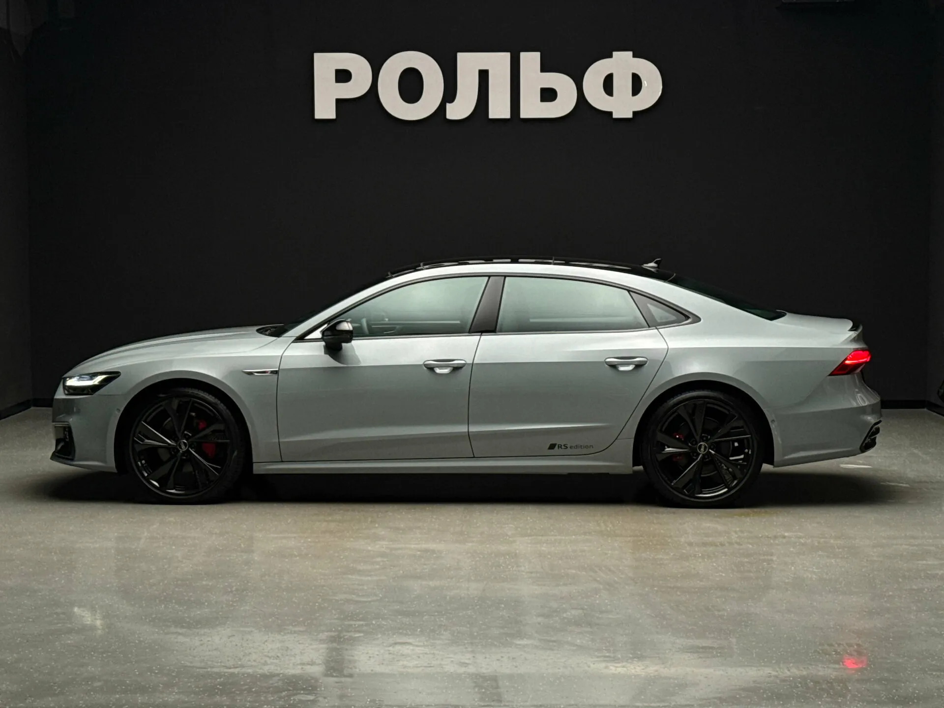 Audi A7L 2024 6