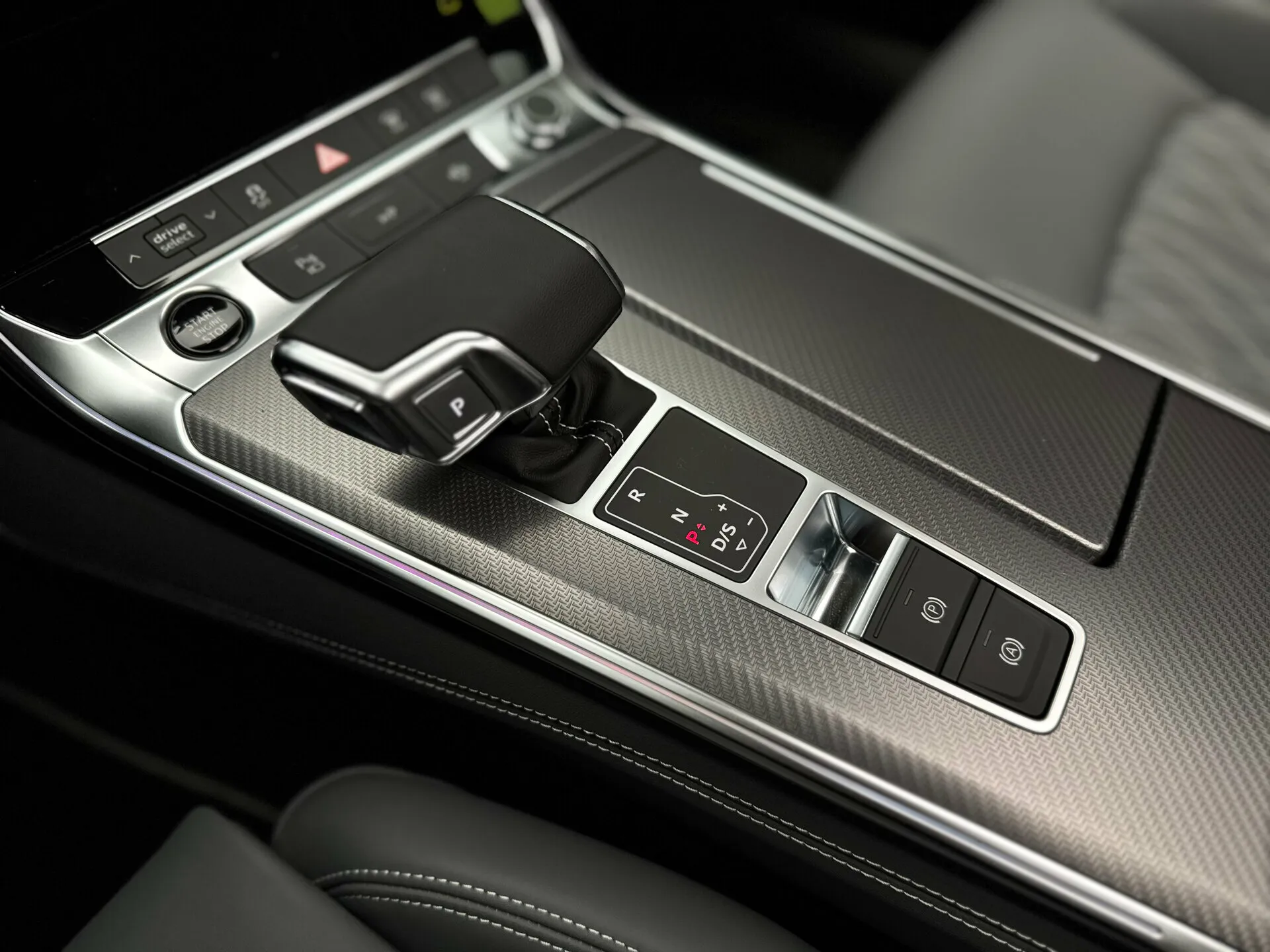 Audi A7L 2024 22