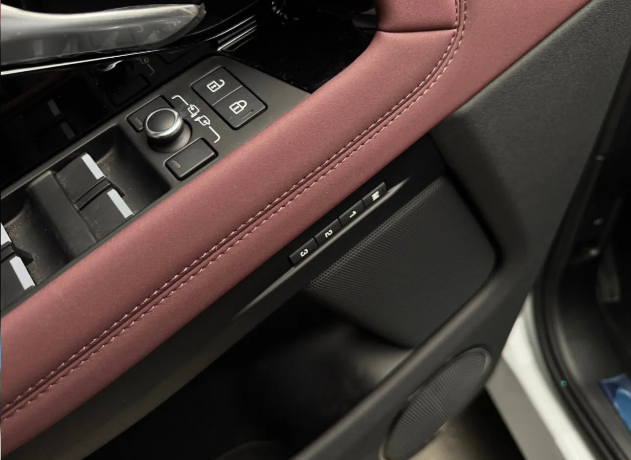 Land Rover Range Rover Evoque 2025 16