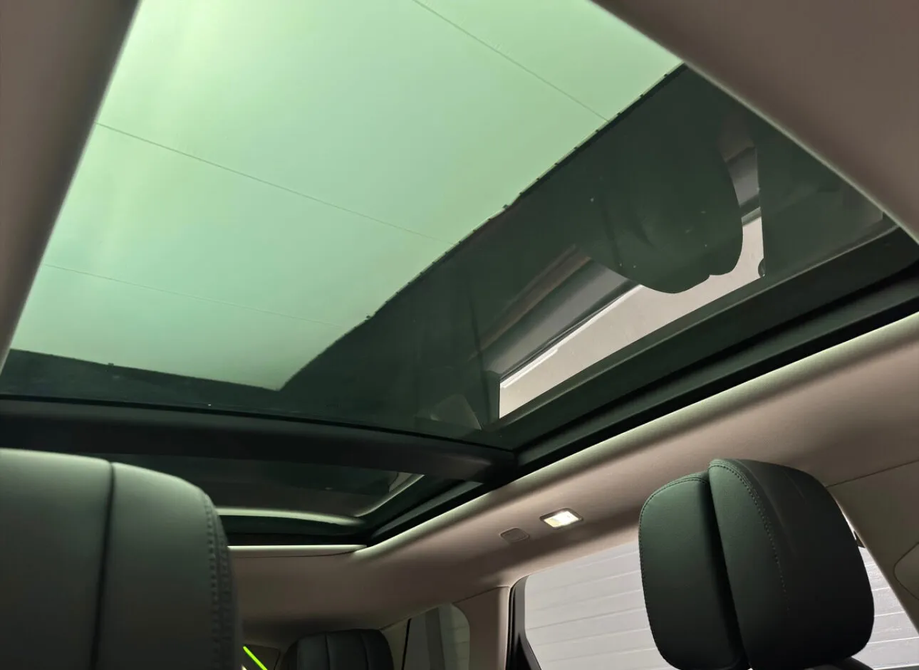 Land Rover Range Rover Evoque 2025 26