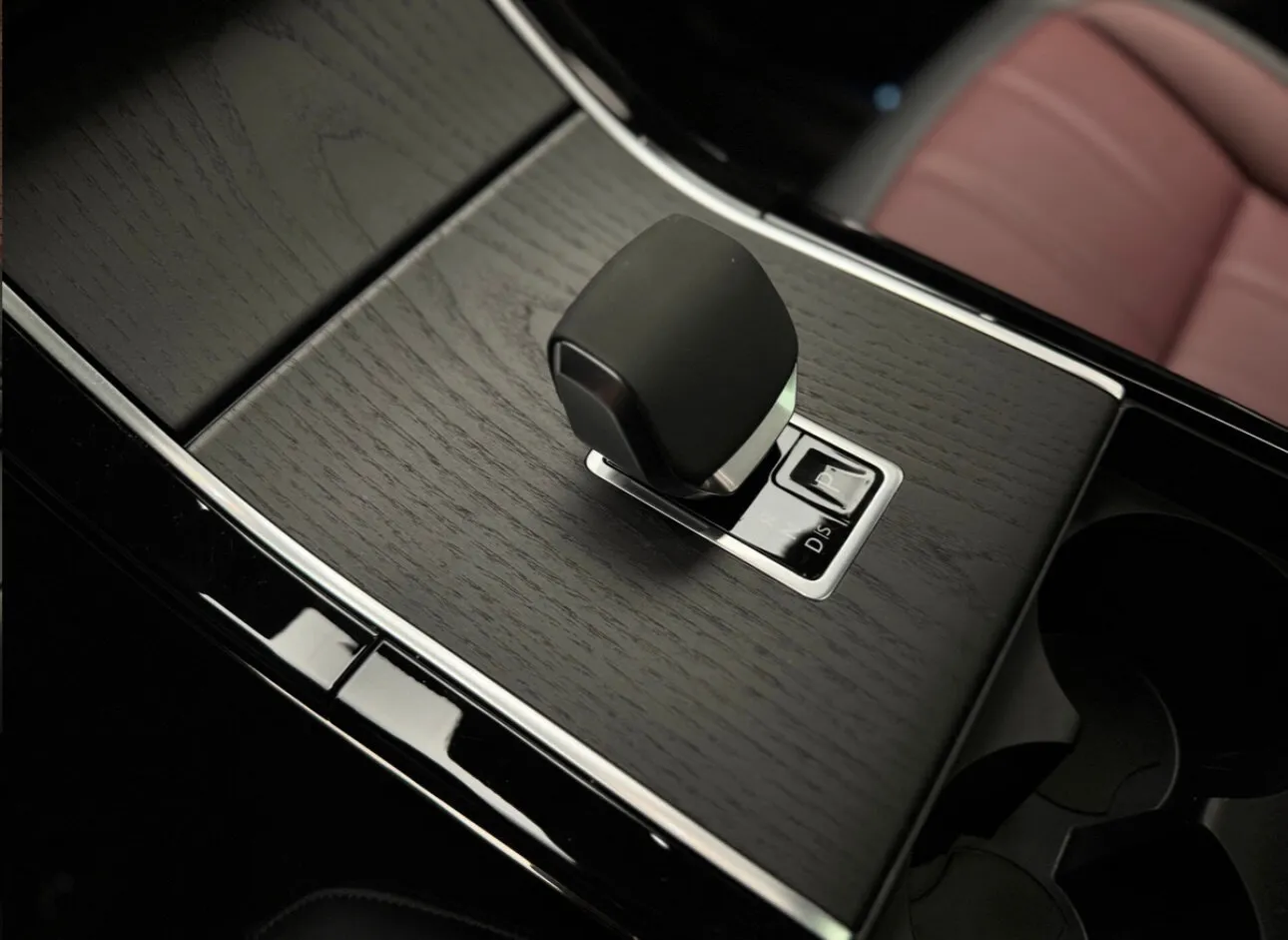 Land Rover Range Rover Evoque 2025 18