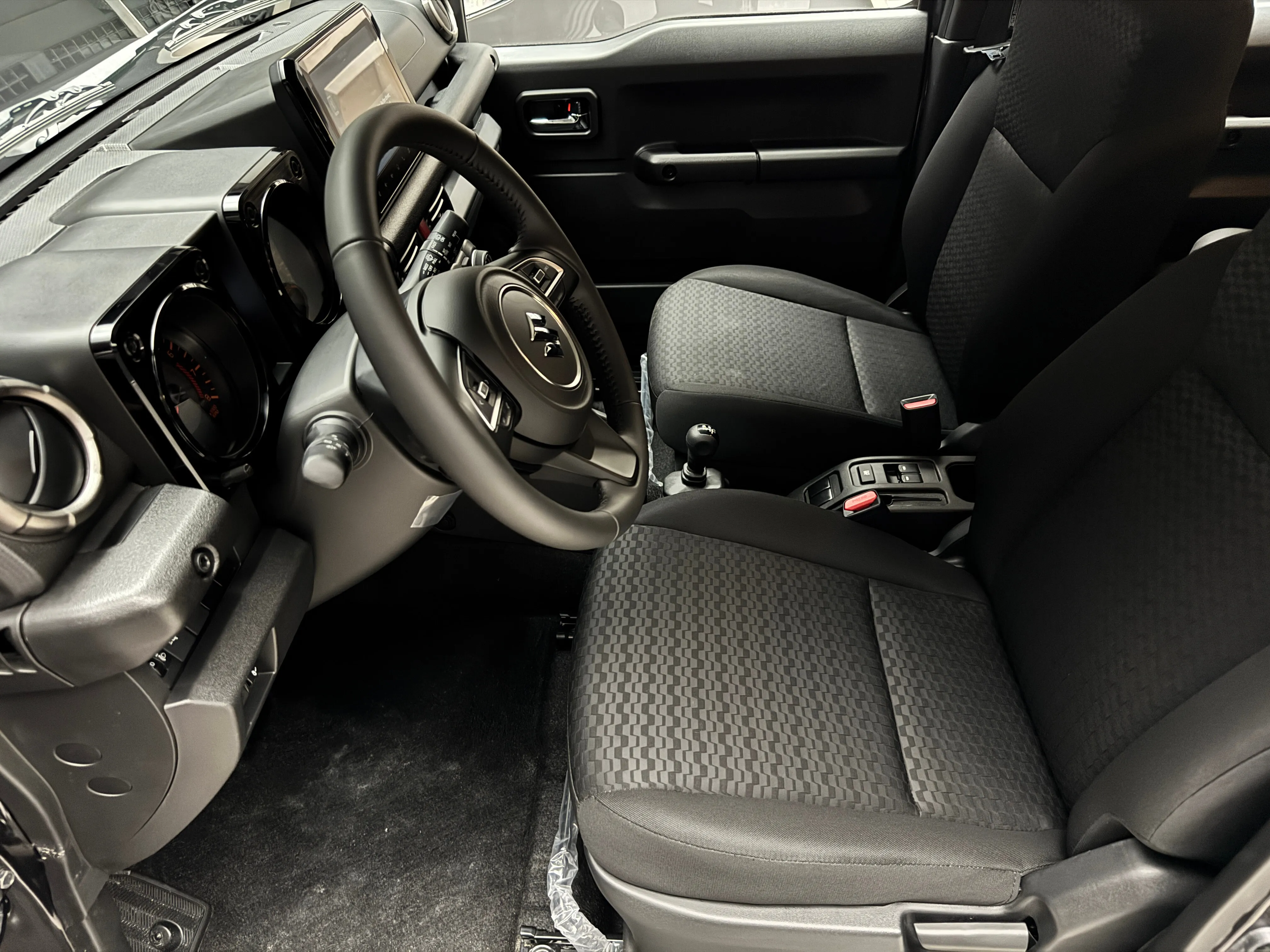 Suzuki Jimny 2025 15