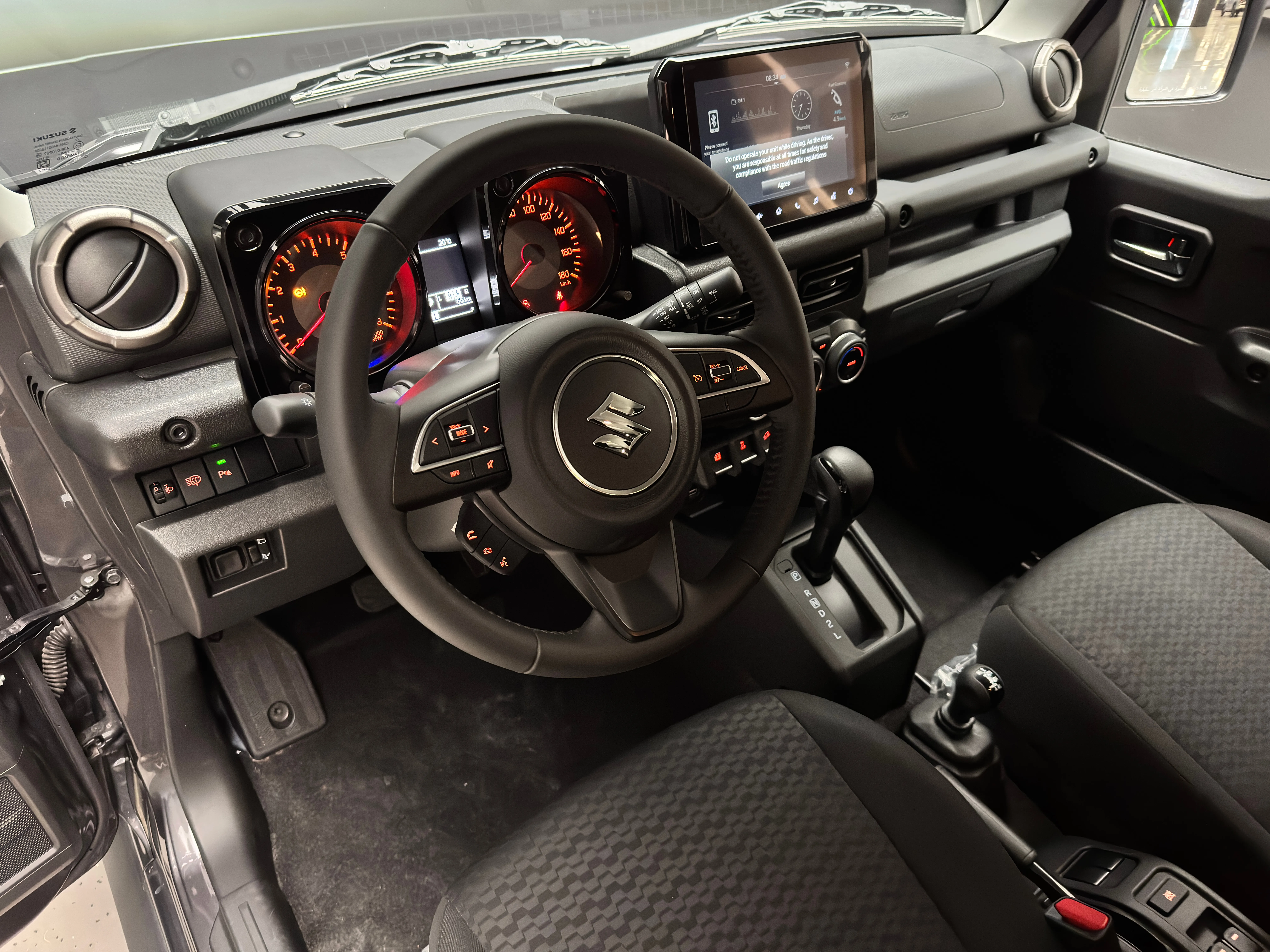 Suzuki Jimny 2025 10