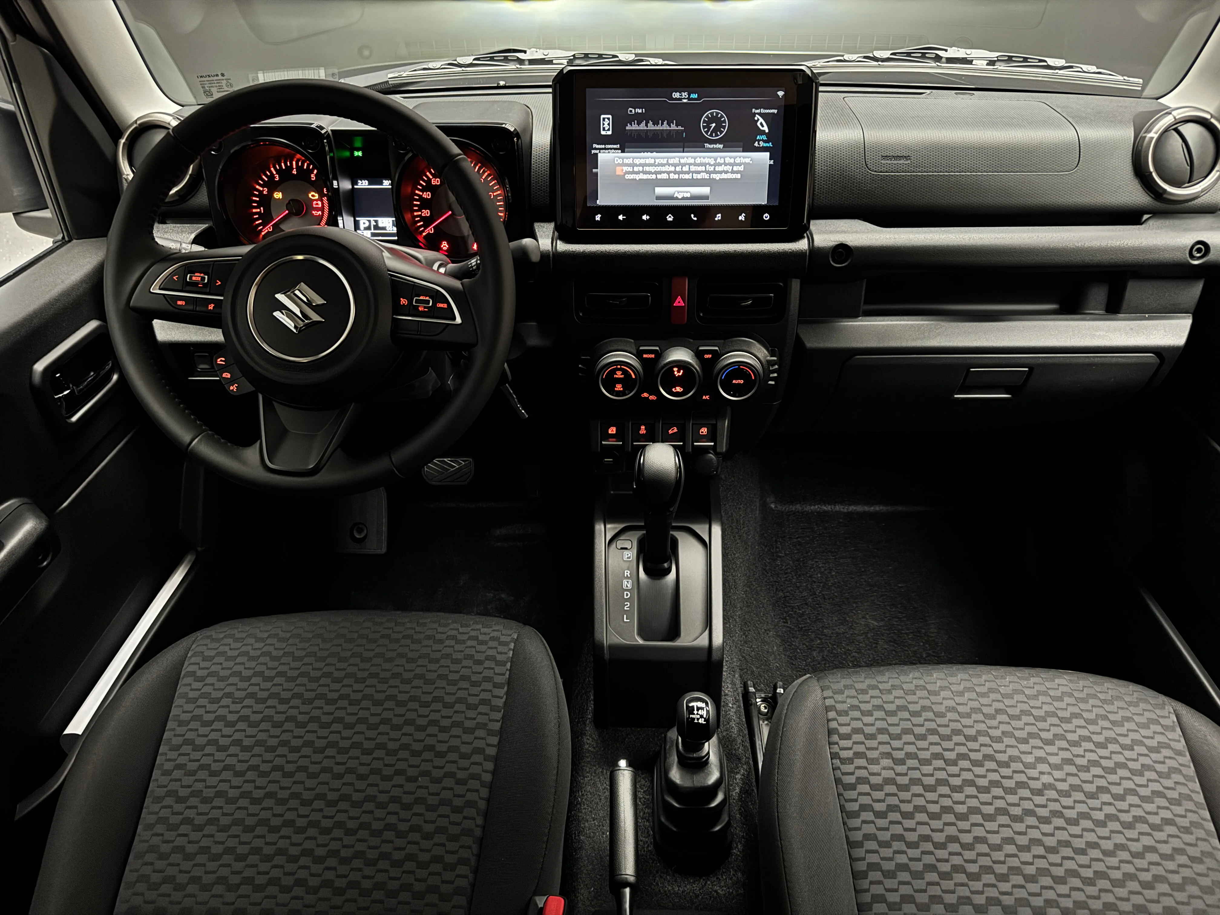 Suzuki Jimny 2025 12