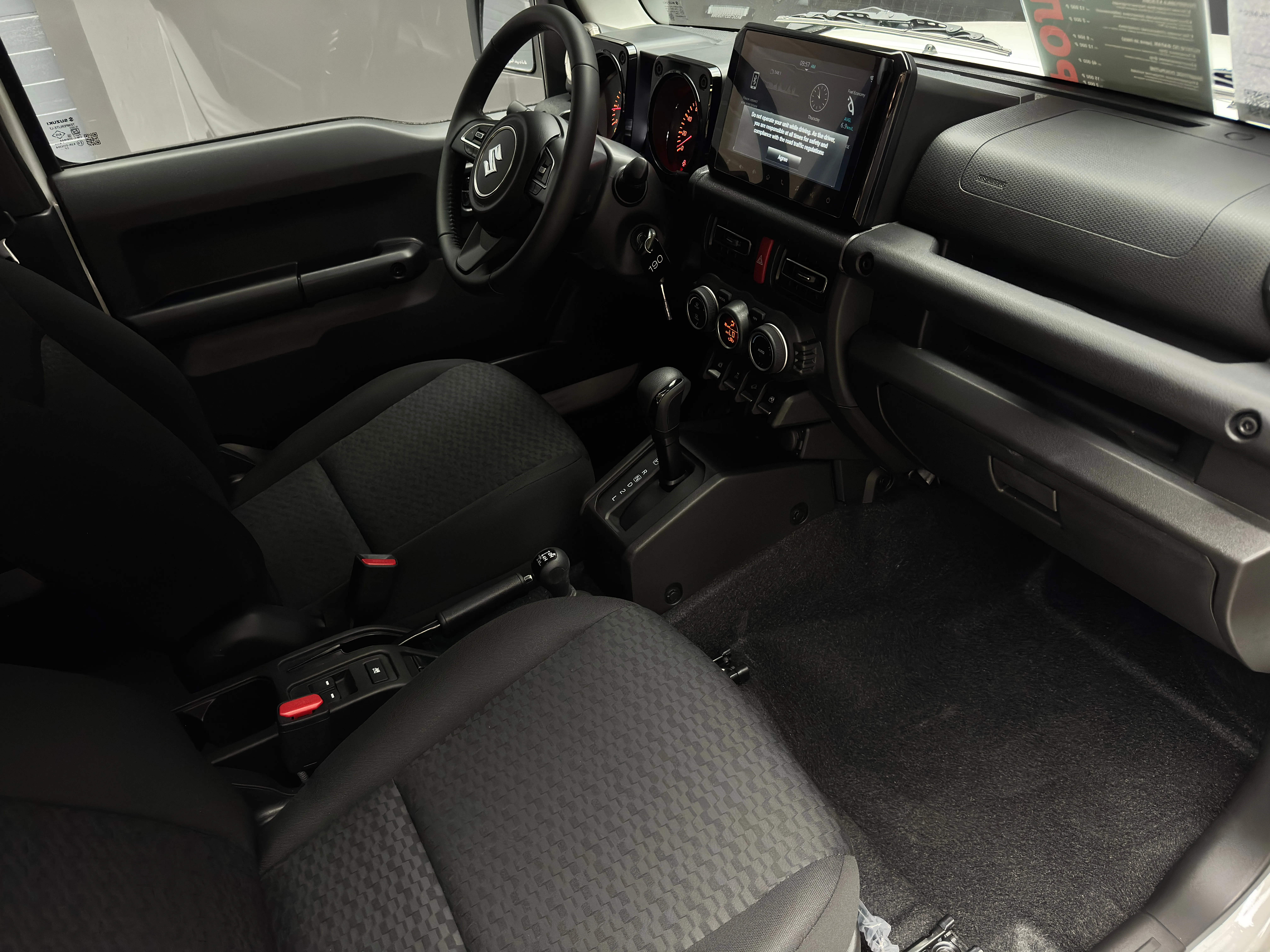Suzuki Jimny 2025 10