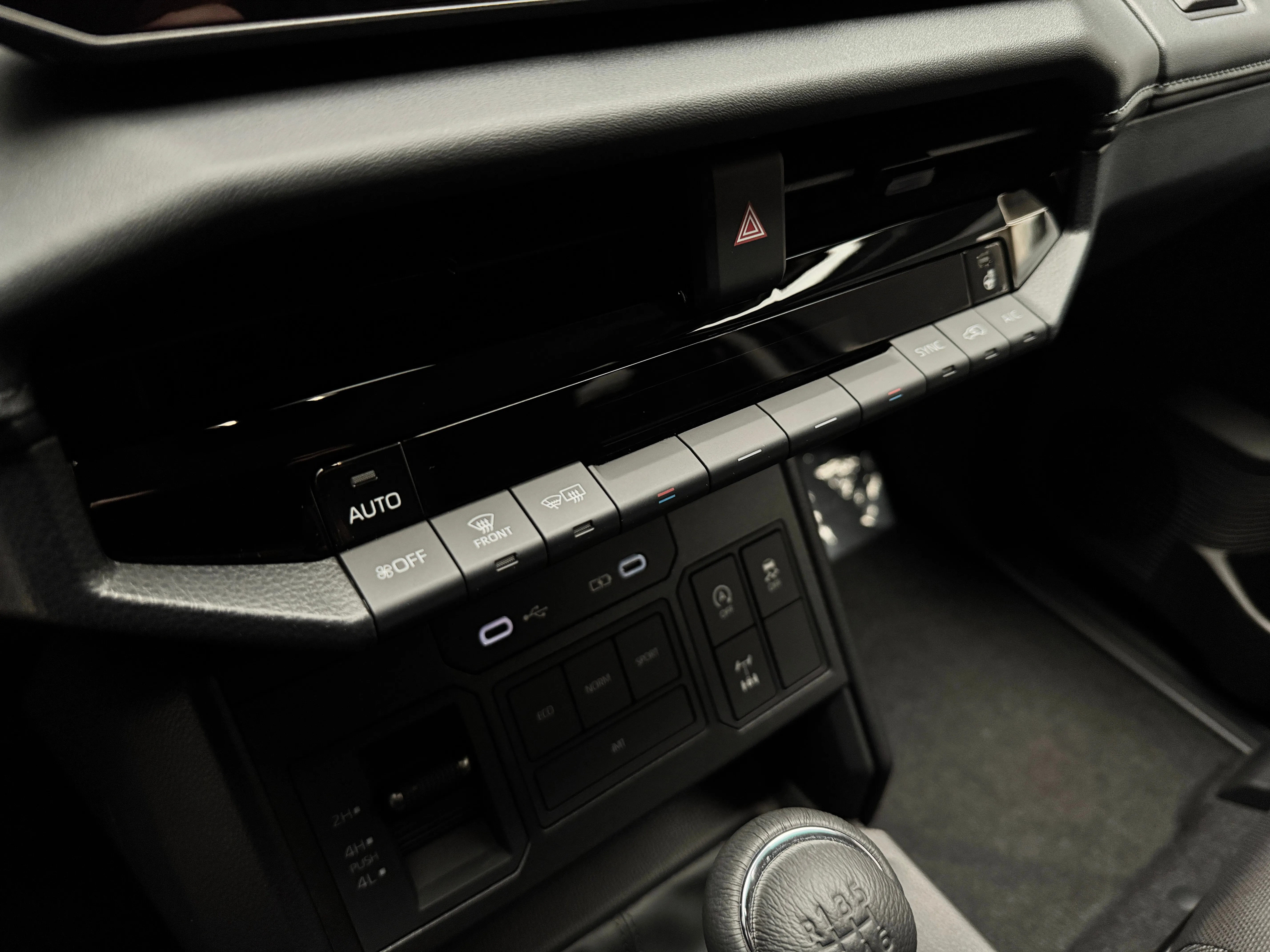 Toyota Hilux 2025 20