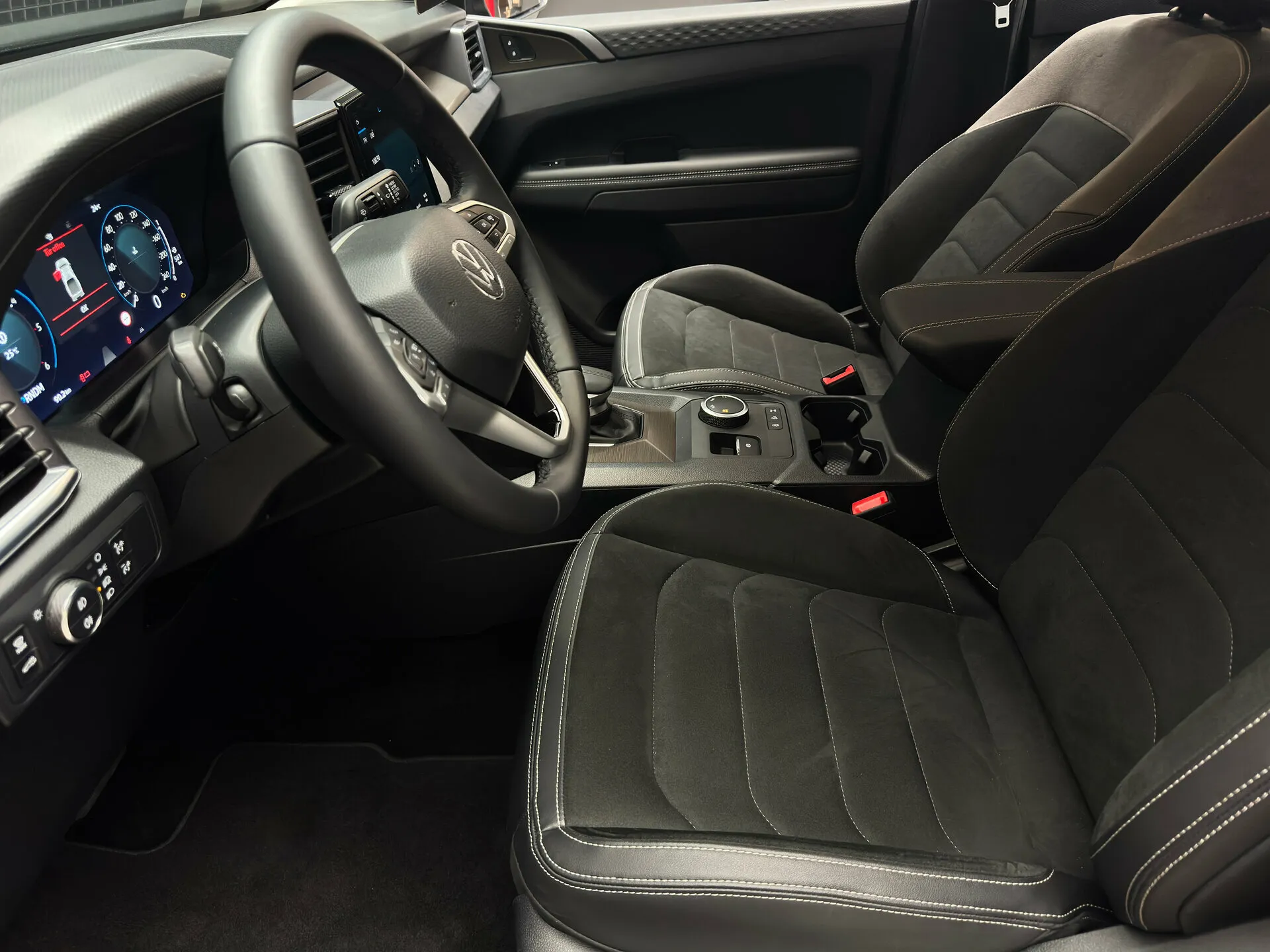 Volkswagen Amarok 2025 14