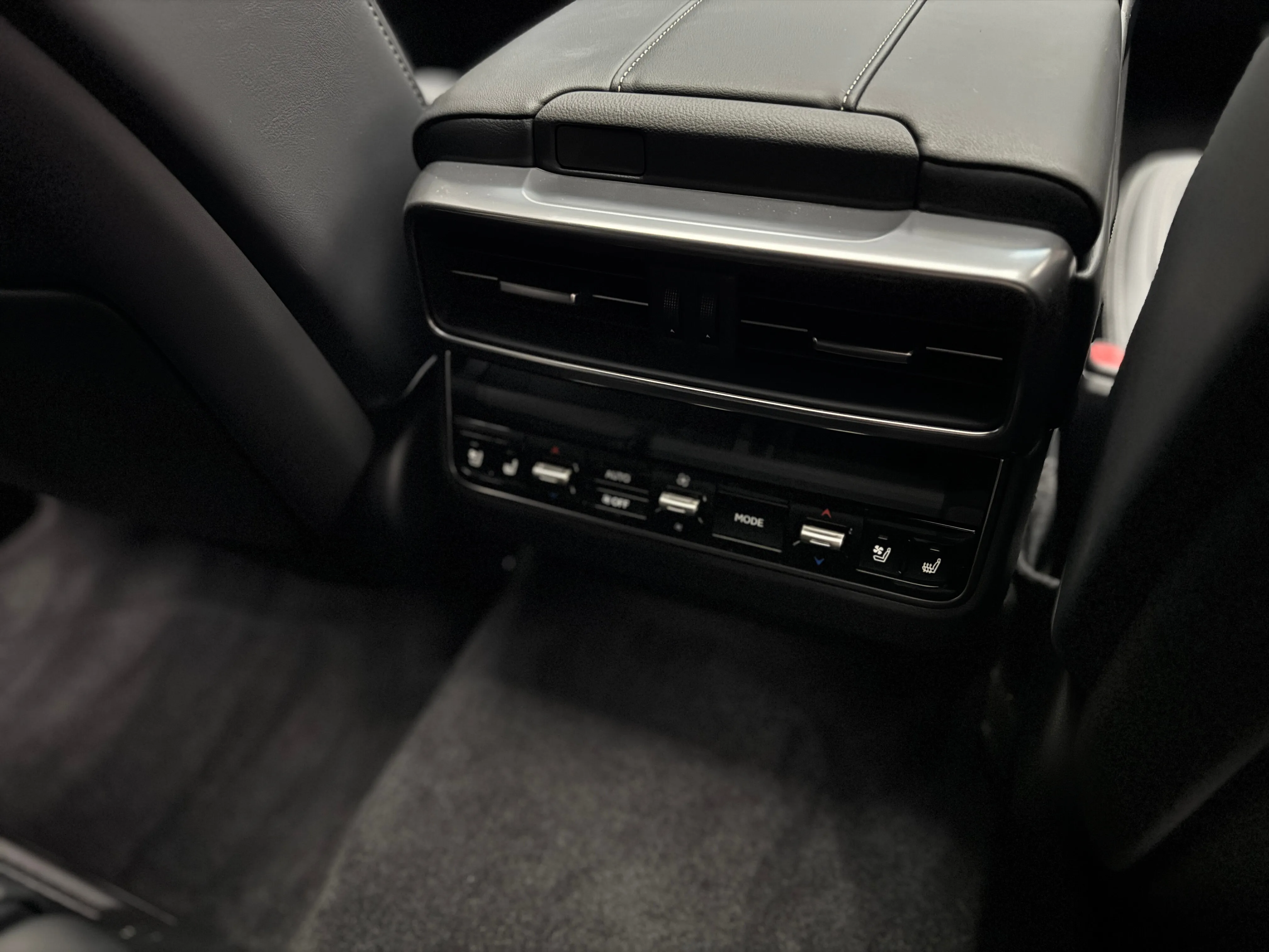 Lexus LX 2026 25
