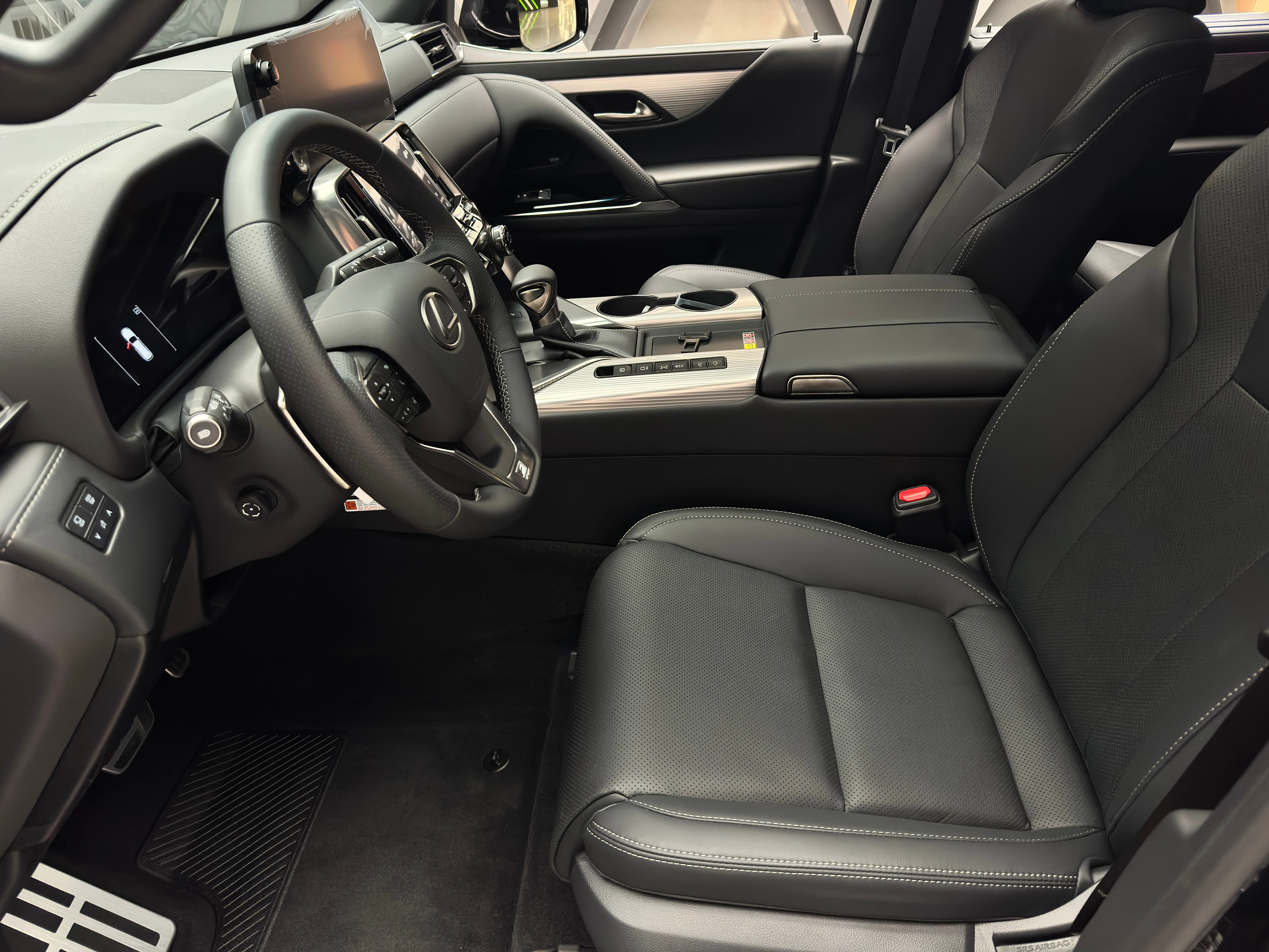 Lexus LX 2026 14