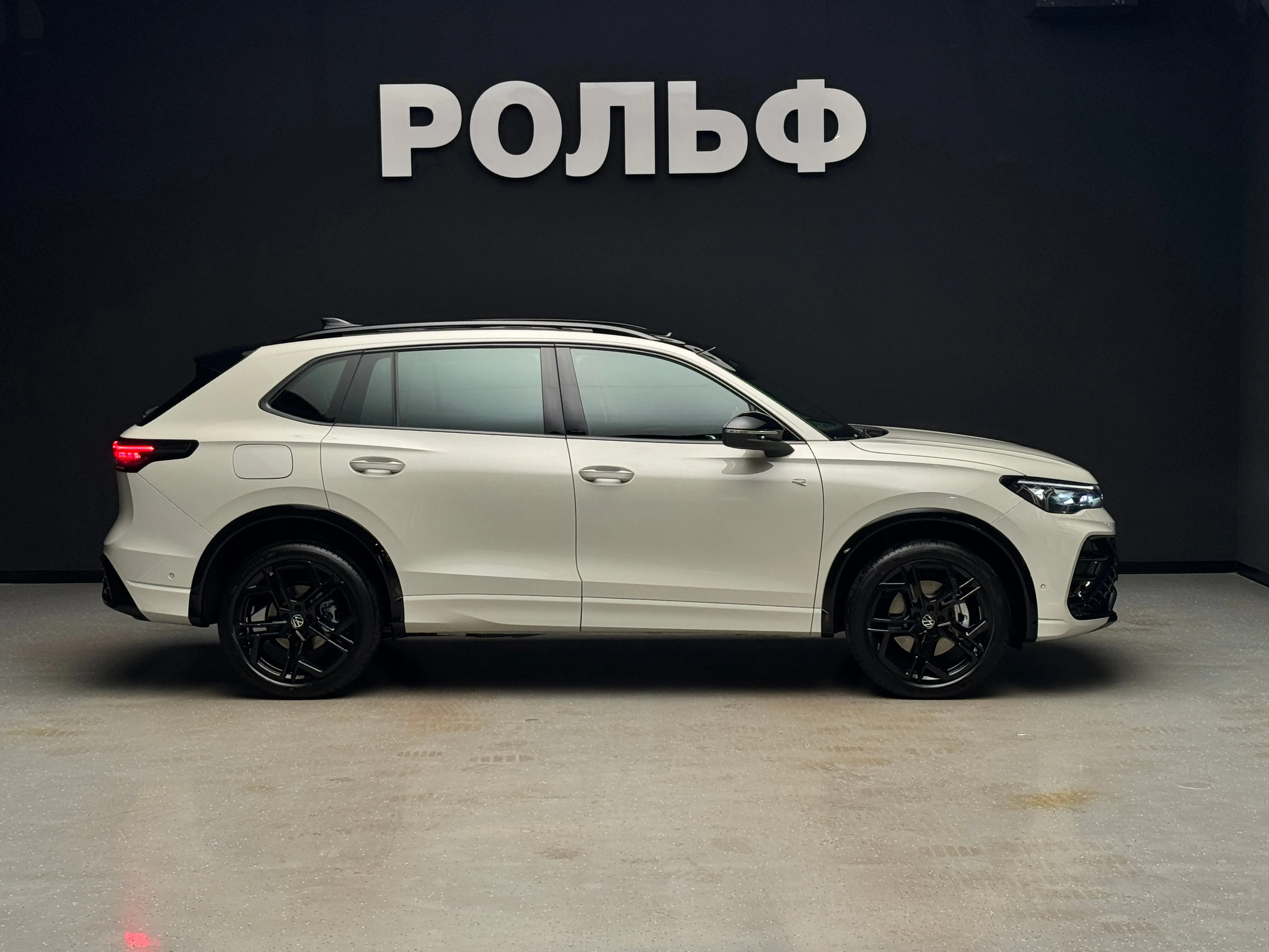 Volkswagen Tiguan L 2026 5