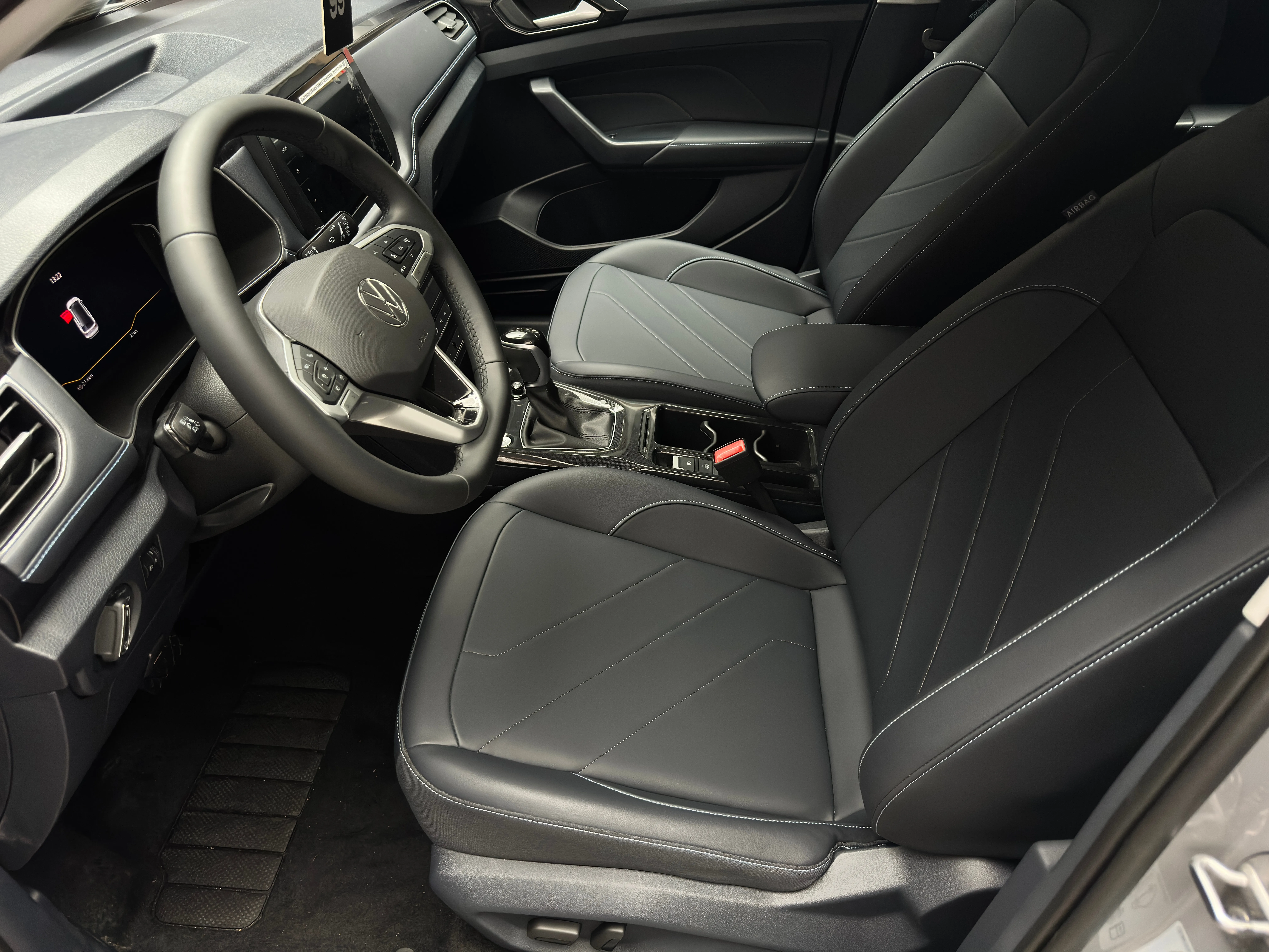 Volkswagen Tharu XR 2025 13