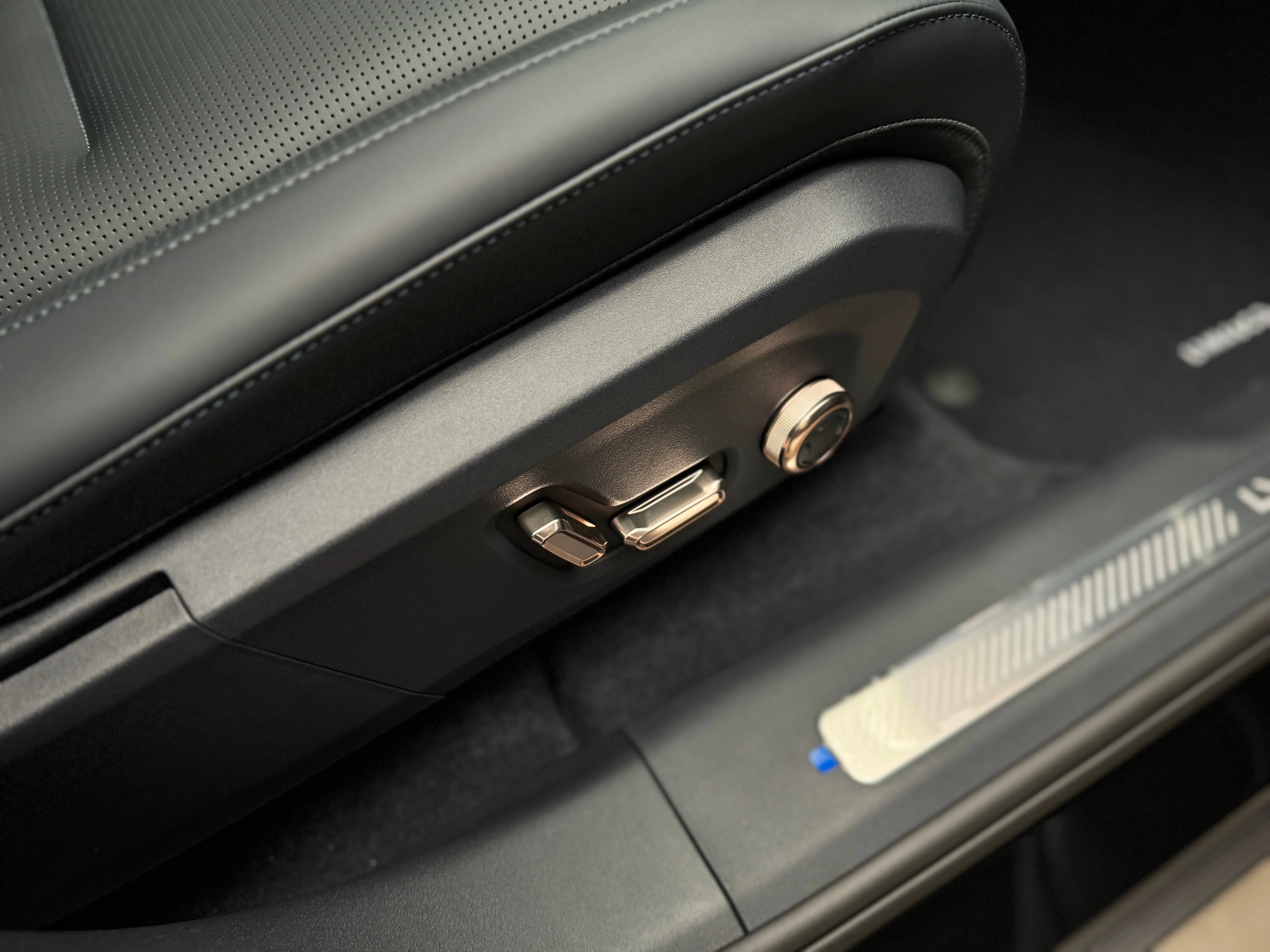 Lynk & Co 900 2025 25