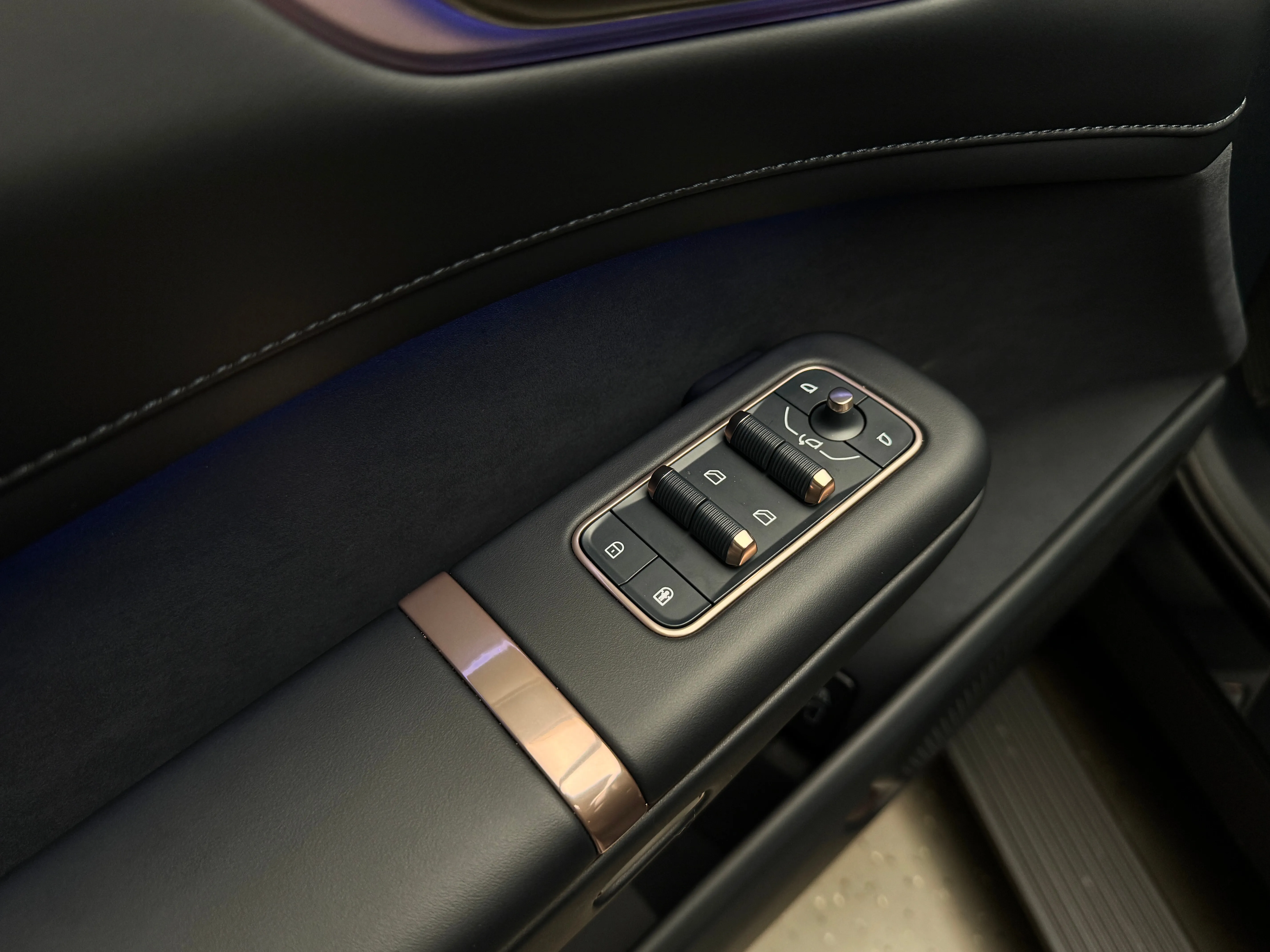 Lynk & Co 900 2025 16