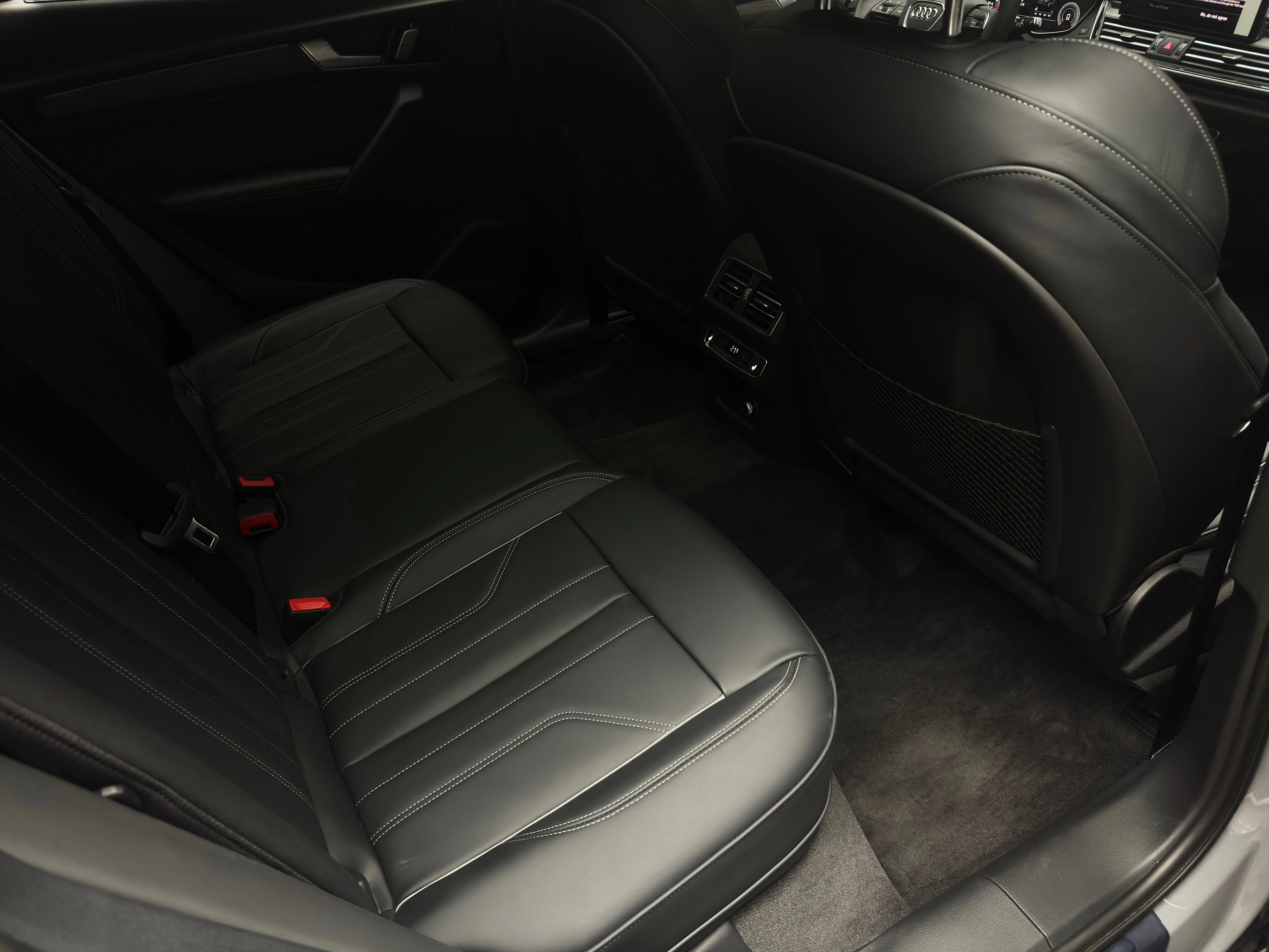 Audi Q5L 2025 24