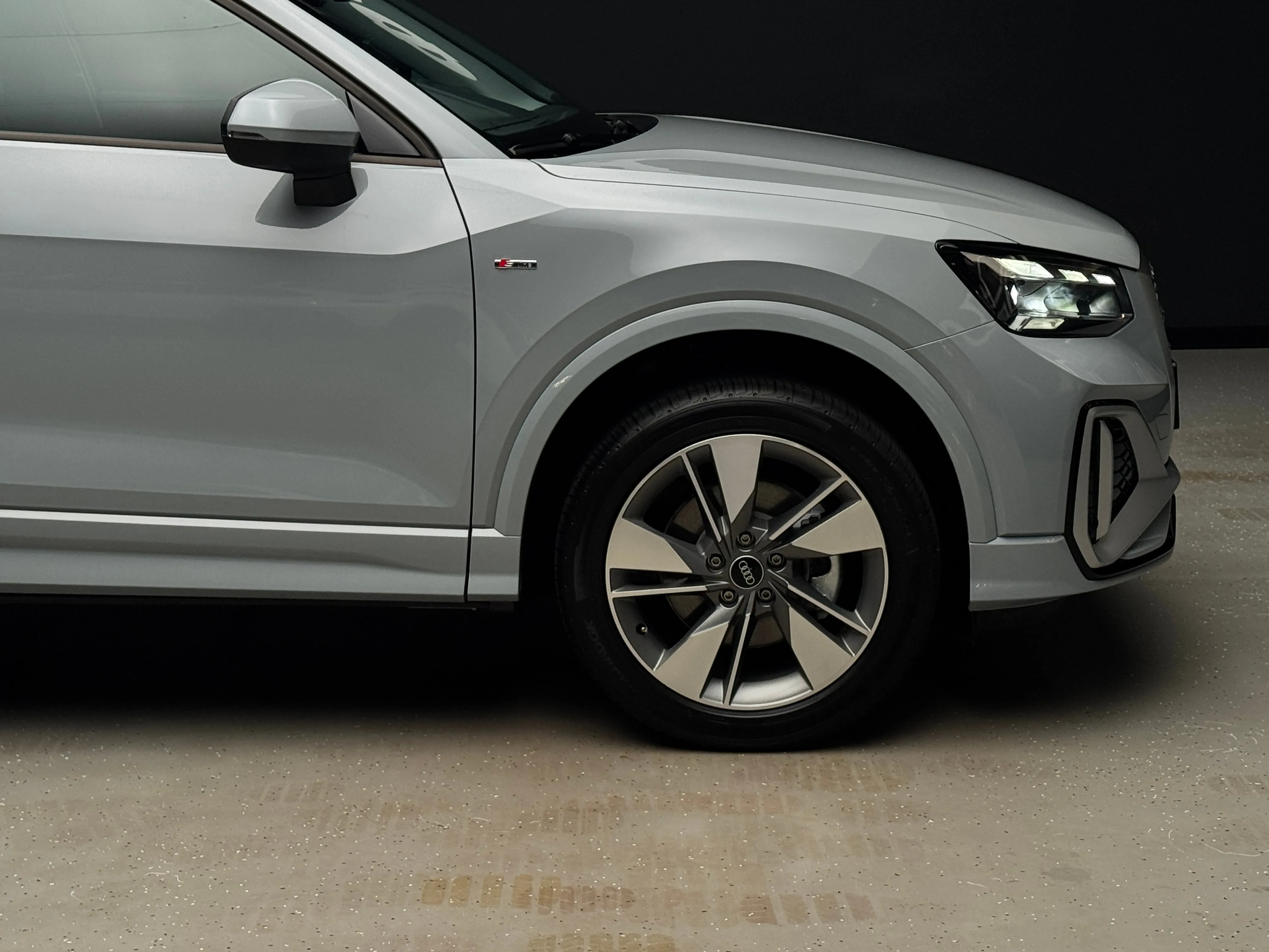 Audi Q2L 2025 7