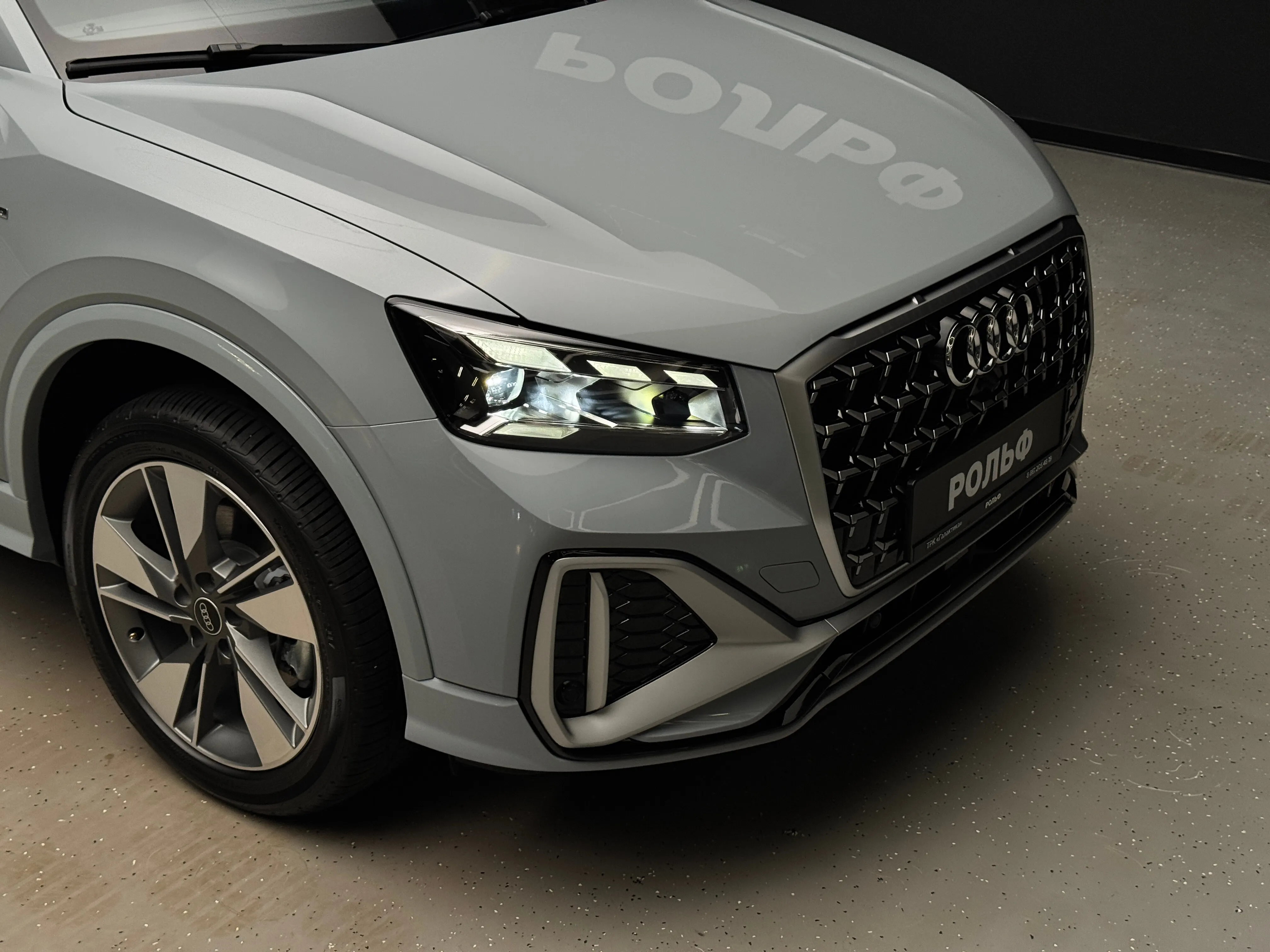 Audi Q2L 2025 8