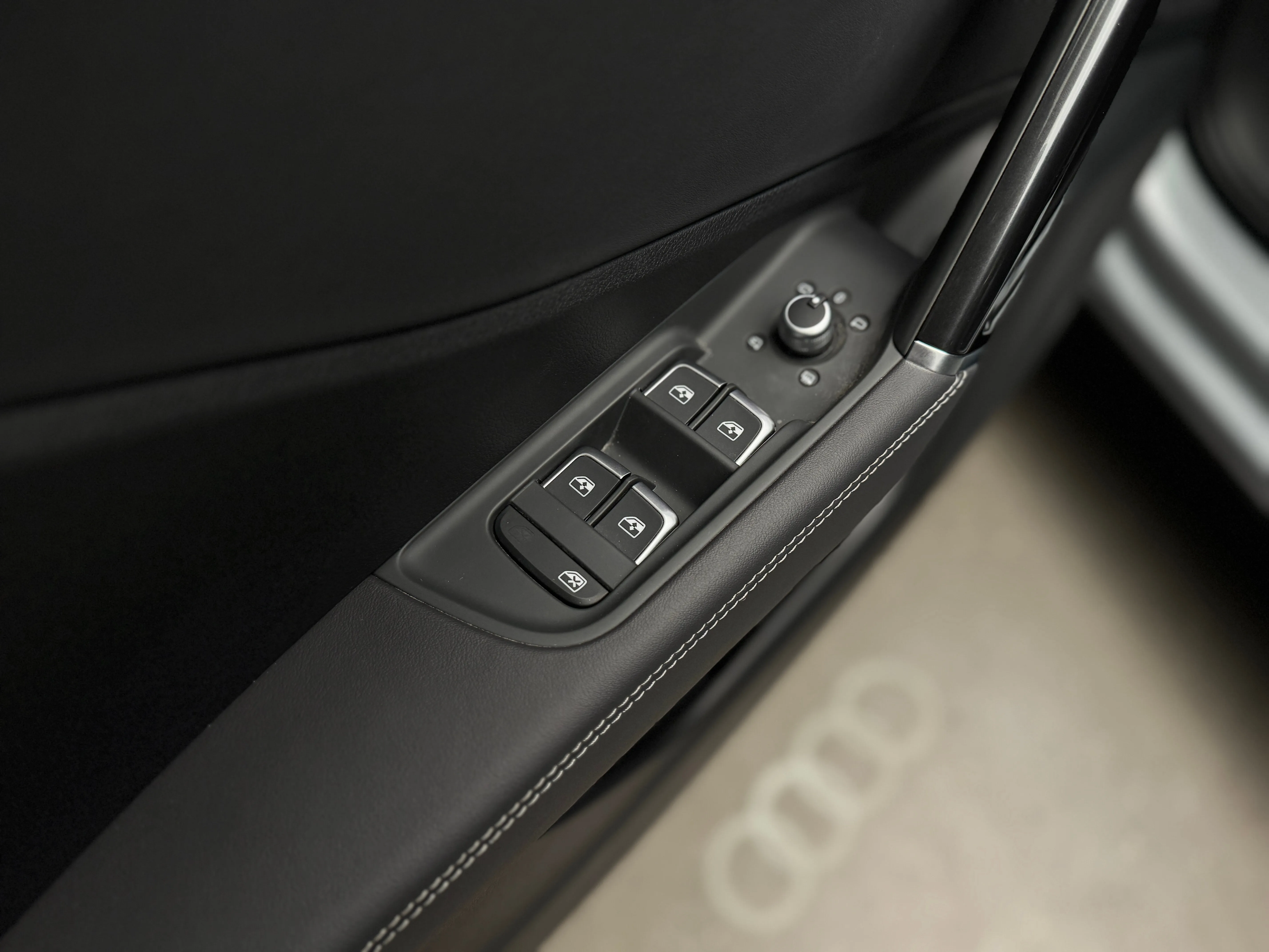 Audi Q2L 2025 15