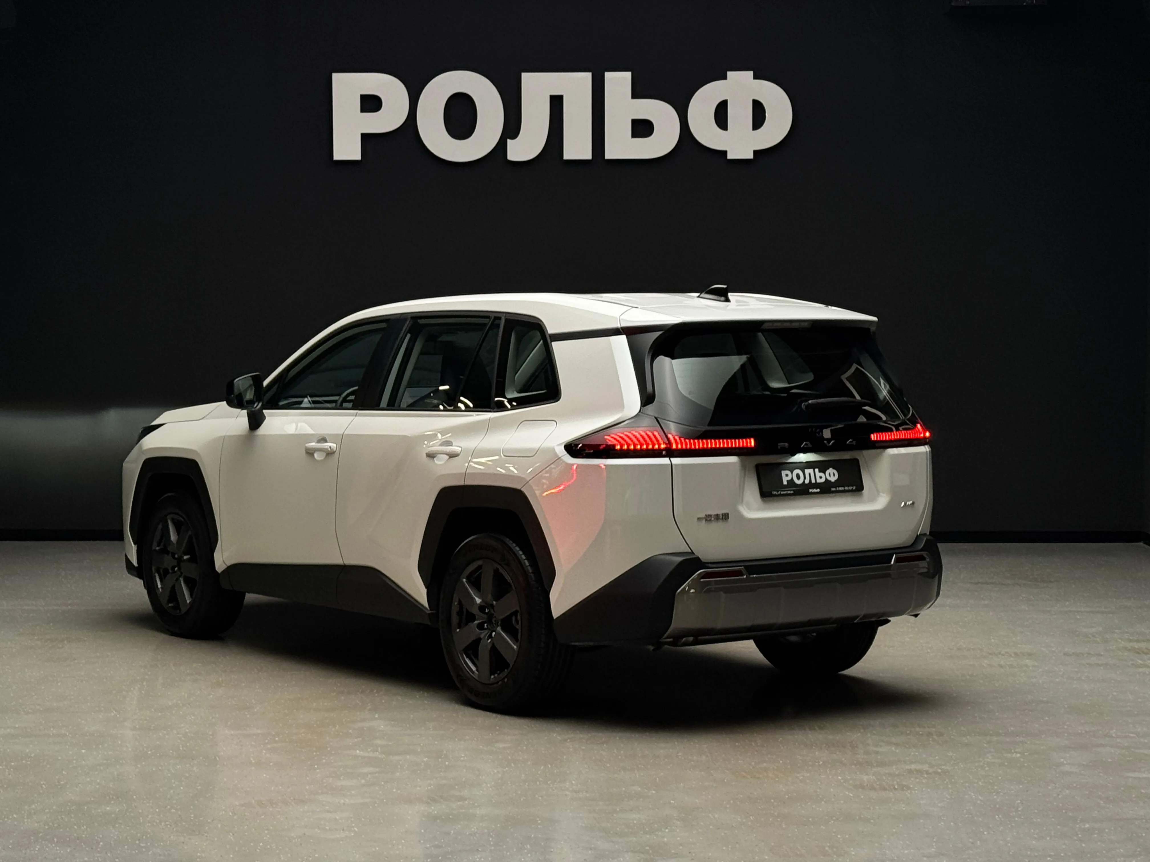Toyota RAV4 2025 3