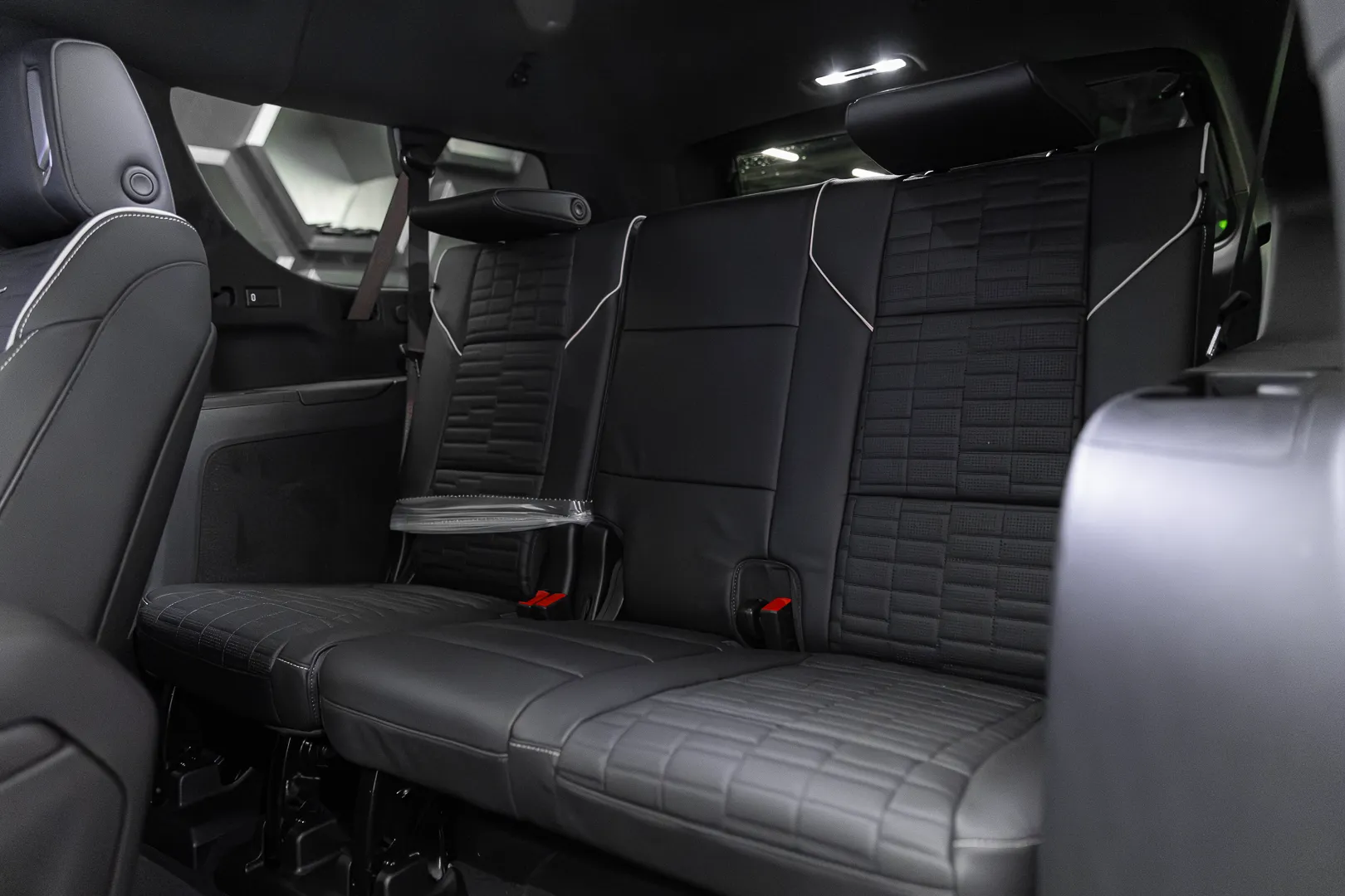 Cadillac Escalade 2026 40