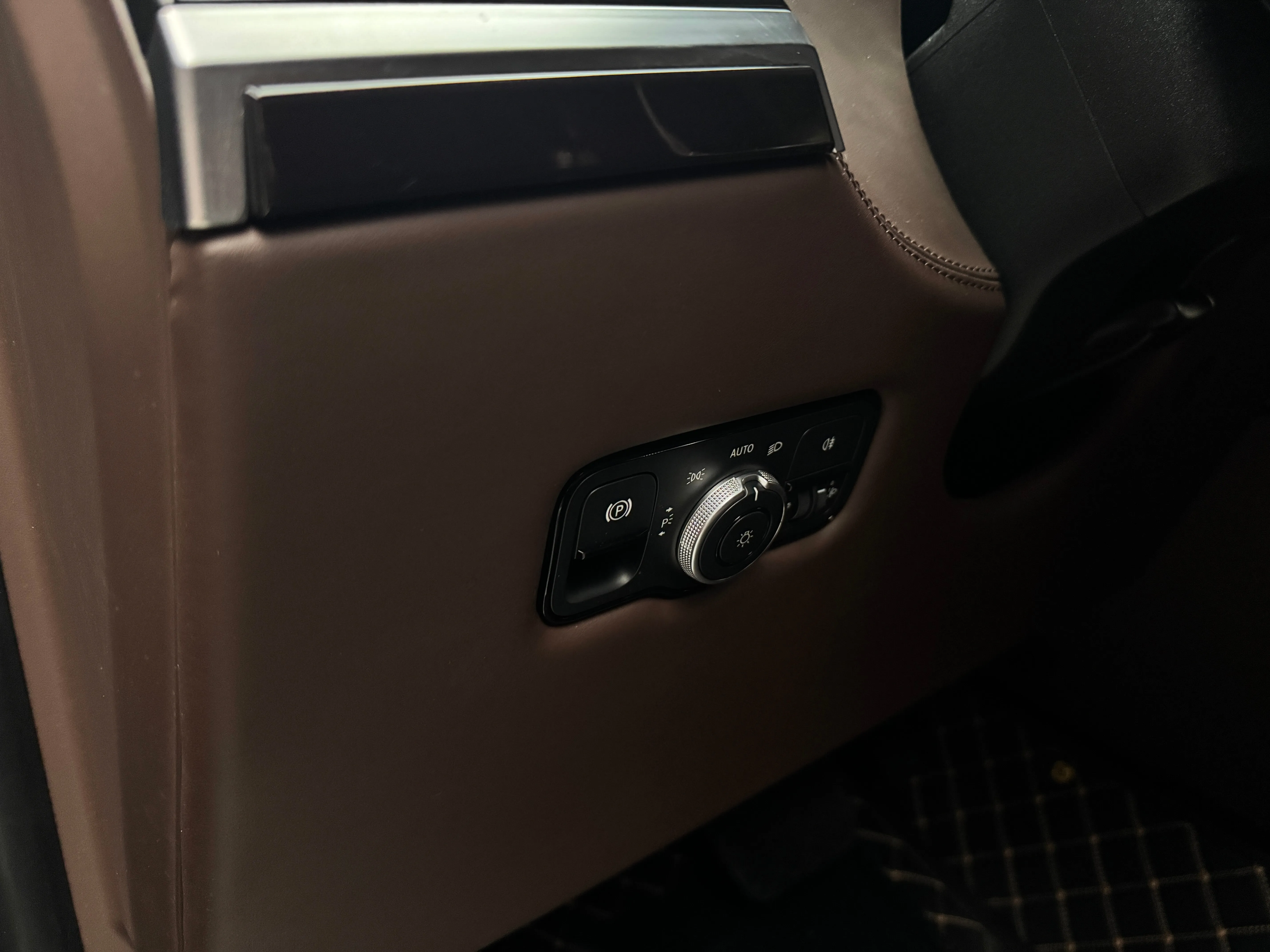 Mercedes-Benz Vito 2025 18