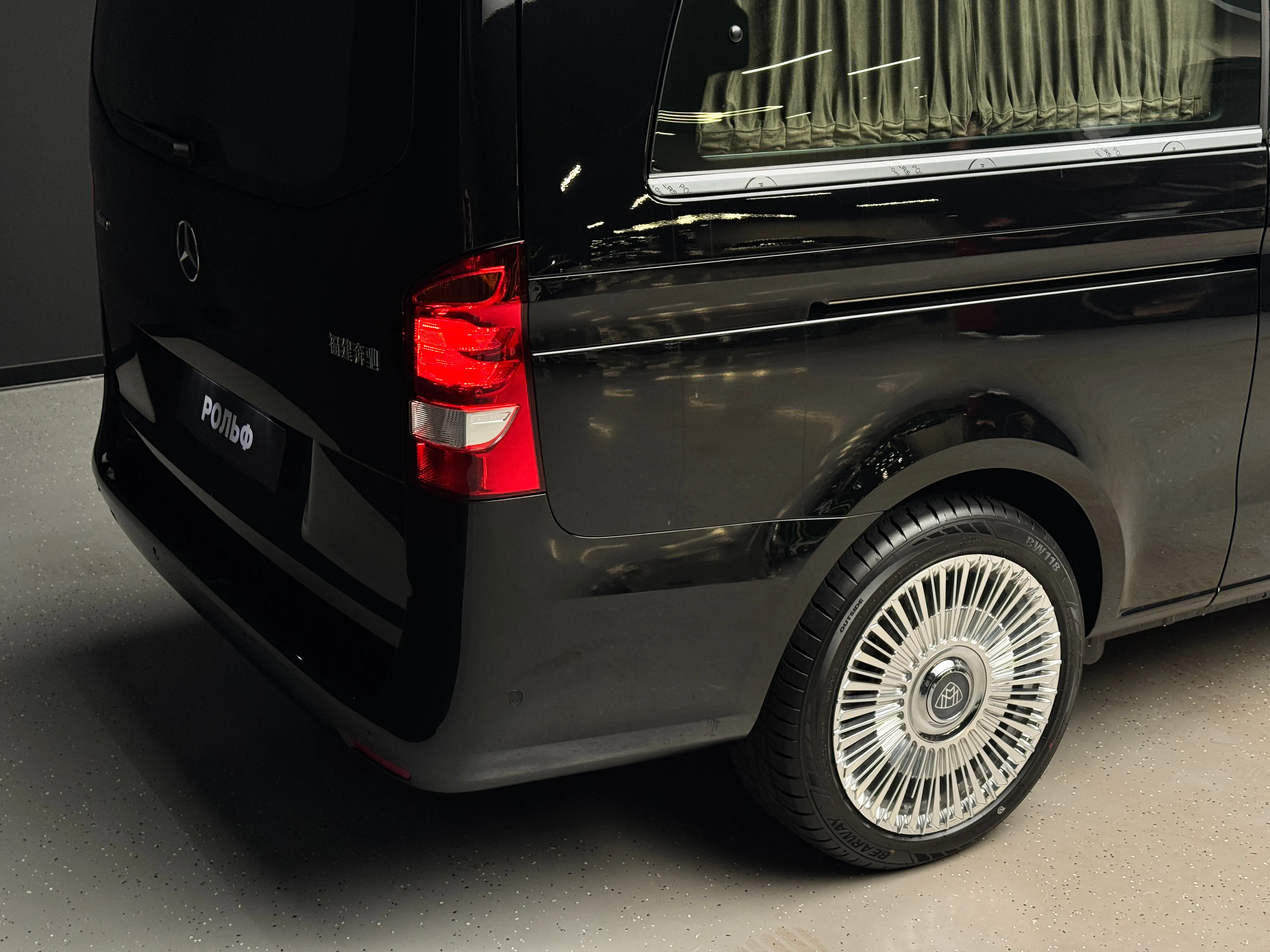 Mercedes-Benz Vito 2025 9