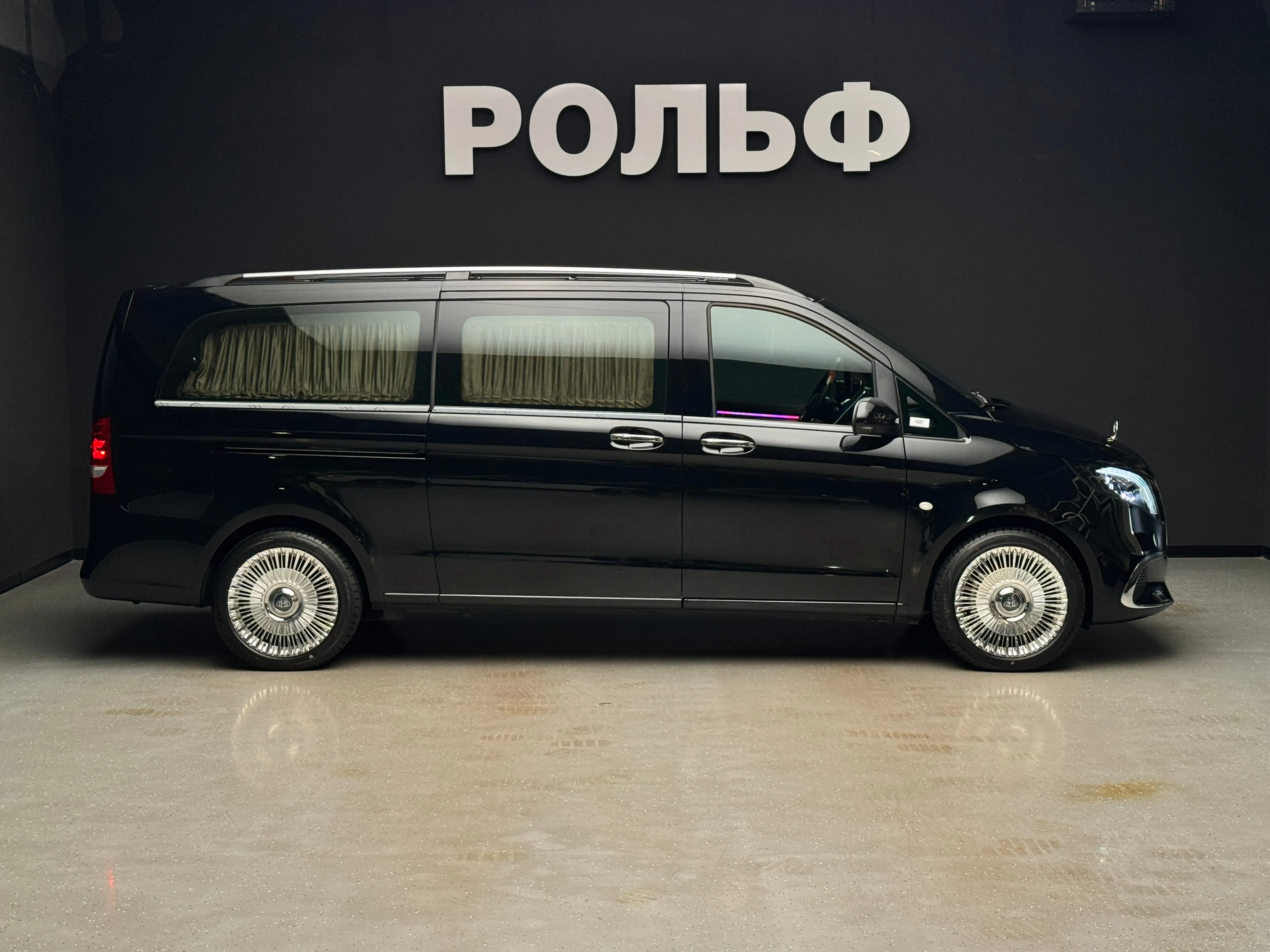 Mercedes-Benz Vito 2025 5