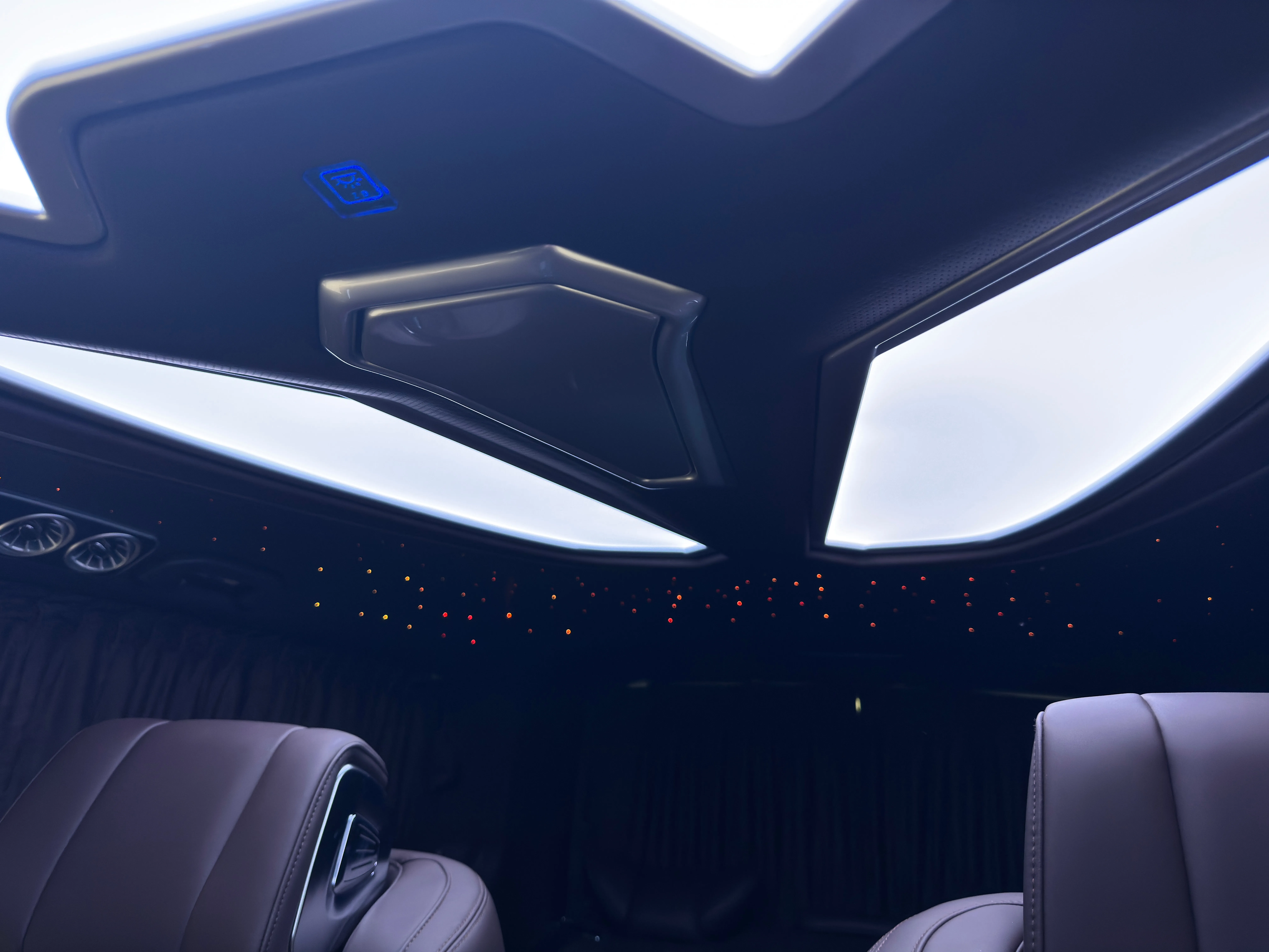 Mercedes-Benz Vito 2025 25